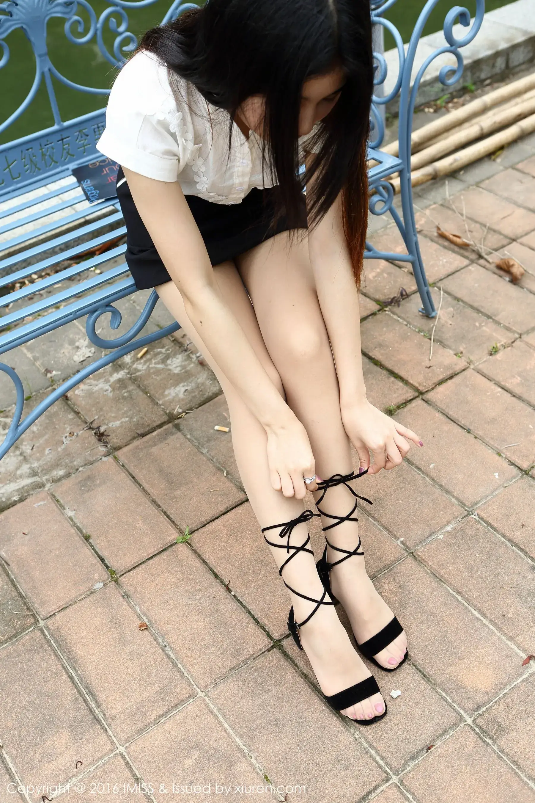  Winki丝姬《3组外拍丝袜美腿》 爱蜜社IMiss Vol.095第7张