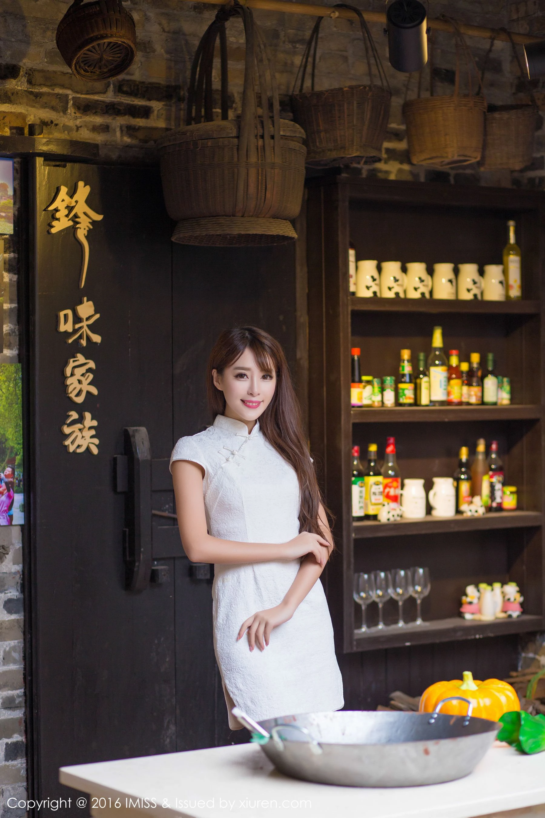 王曼妮、谭小雅《古典旗袍系列》爱蜜社IMiss Vol.070第3张