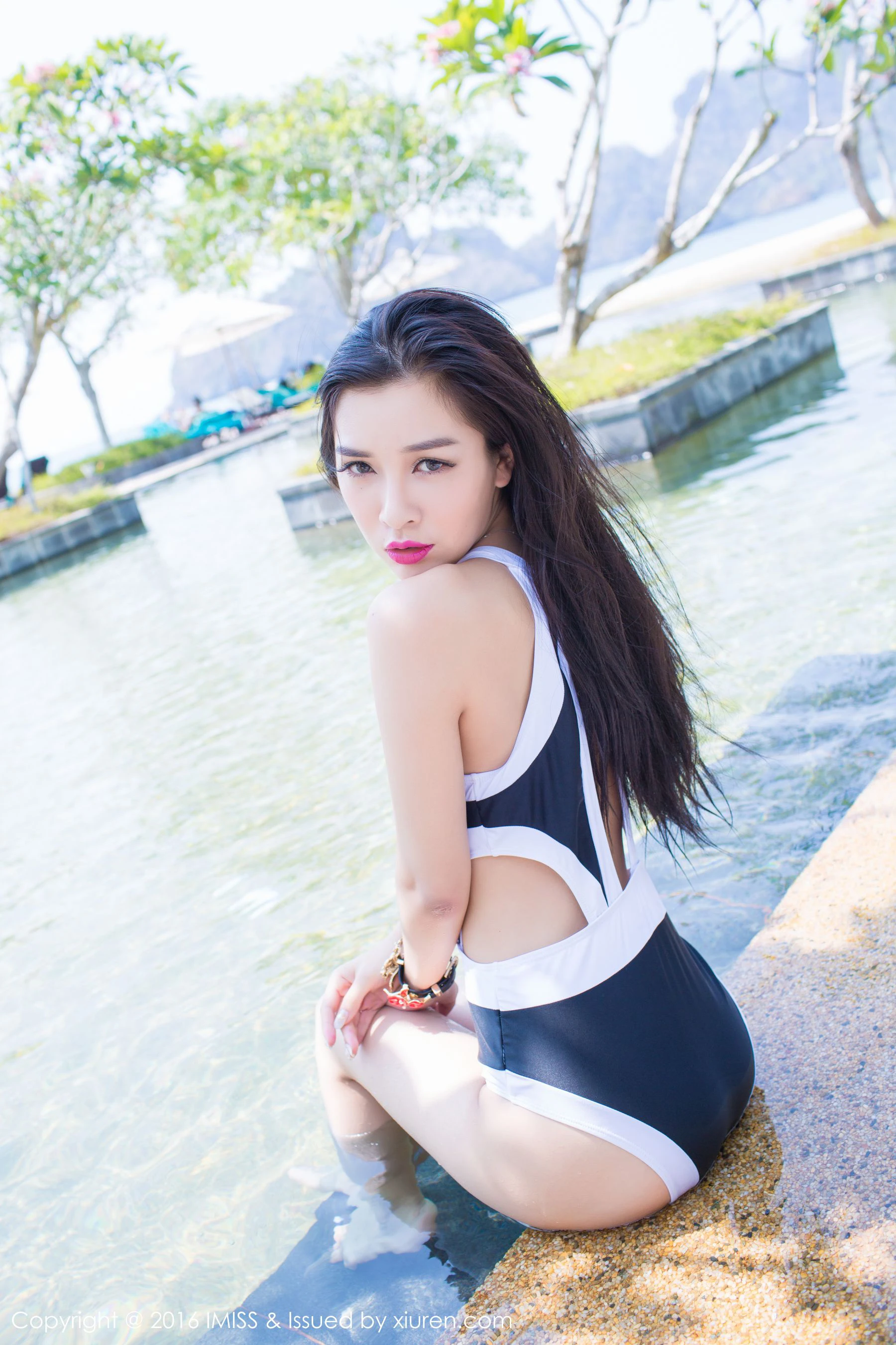  戴小唯《比基尼+死库水系列》 爱蜜社IMiss Vol.085第11张