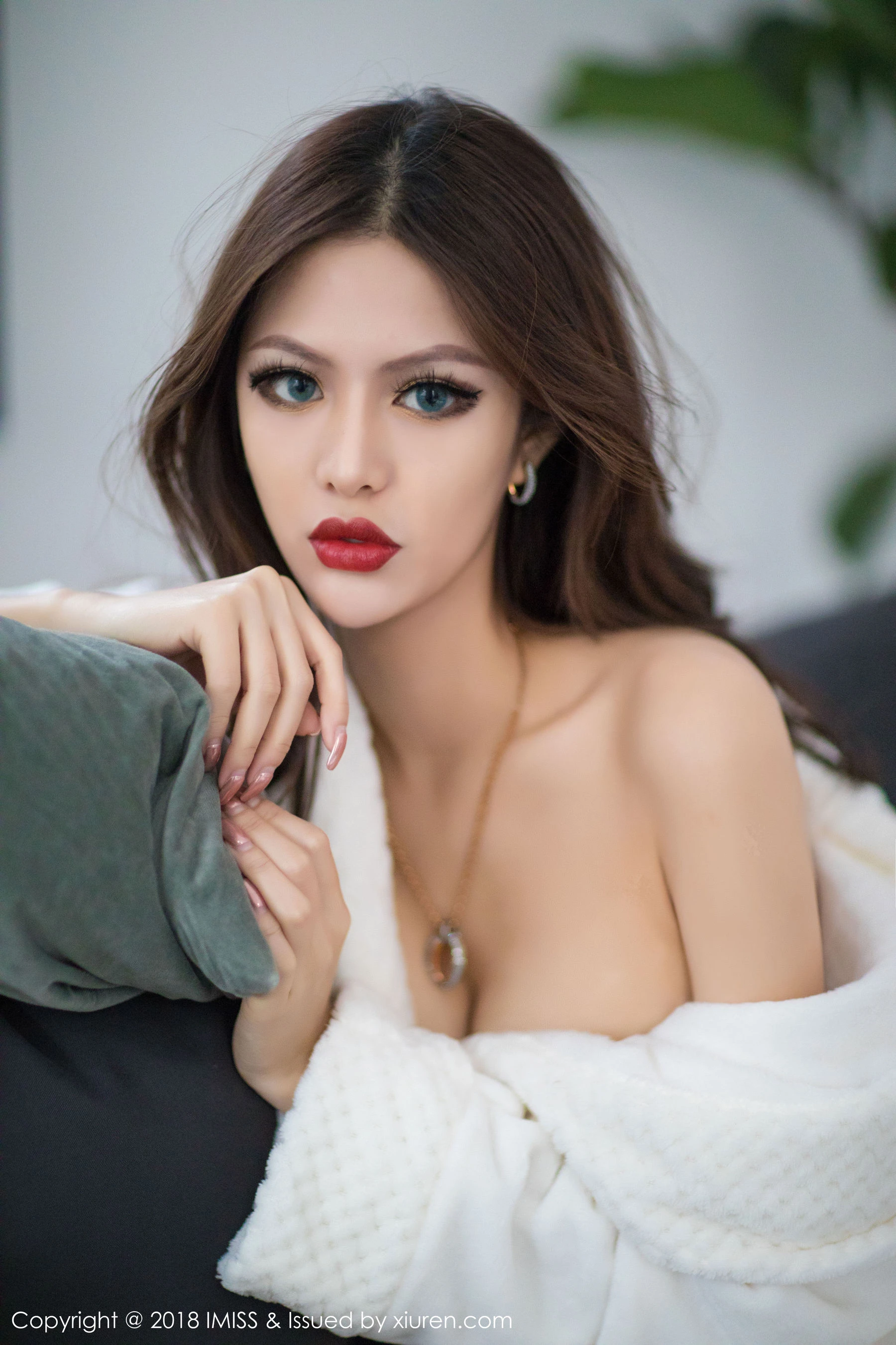 若彤boomboom《高挑美女的黑丝魅惑》 爱蜜社IMiss Vol.231第6张