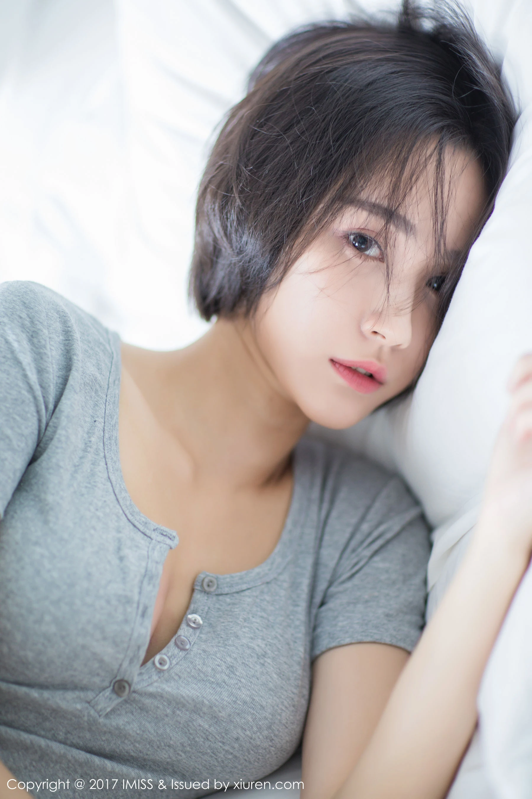  莉雅Livia《日系短发女神》 爱蜜社 VOL.178第1张