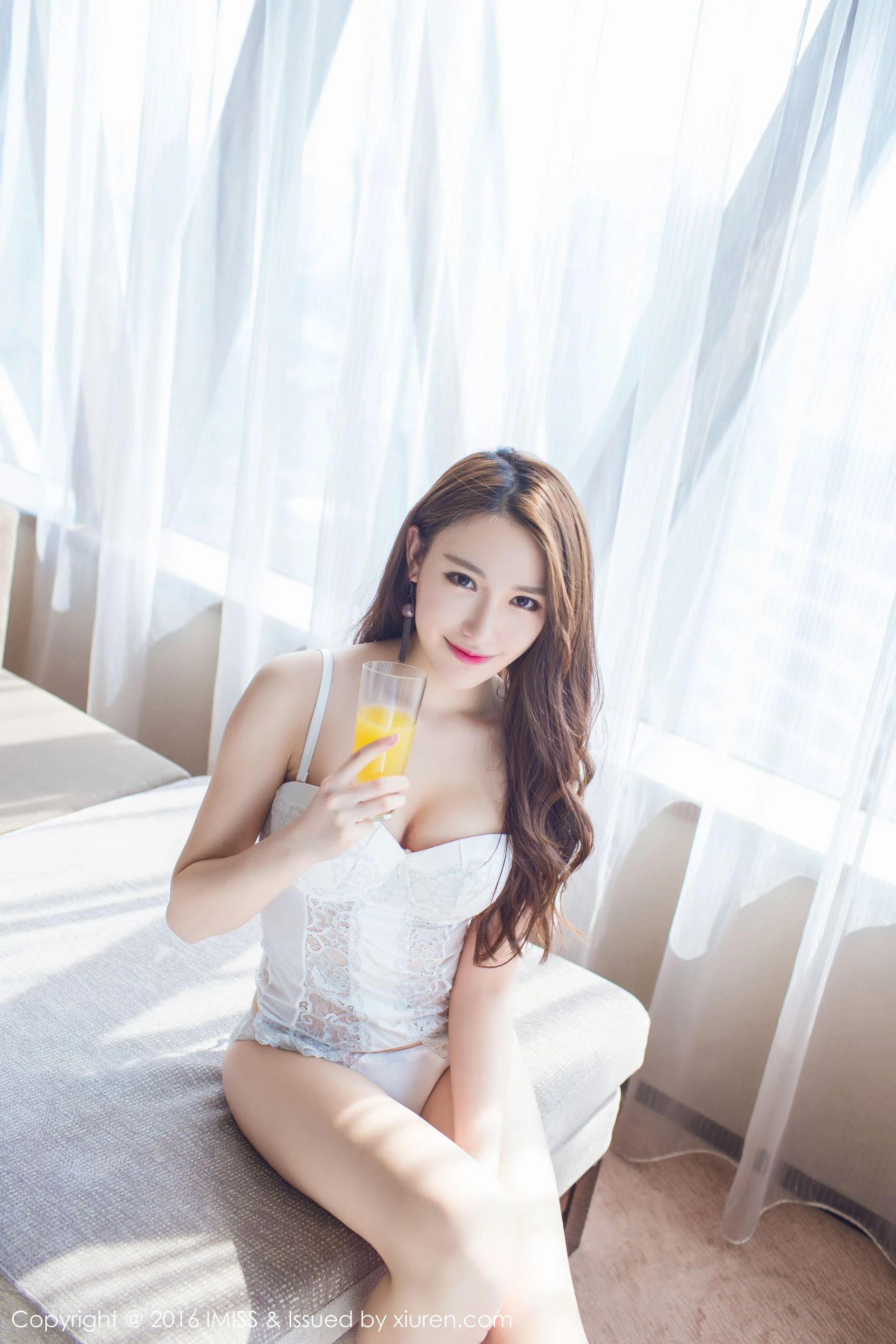 极品长腿美女@刘奕宁Lynn 爱蜜社IMiss Vol.080第10张