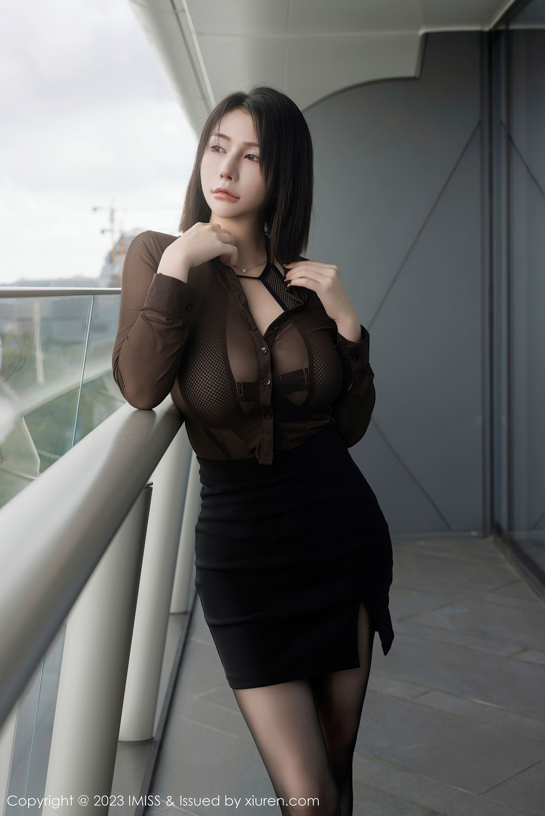  爱蜜社 VOL.744 Evon陈赞之 黑丝短裙第20张