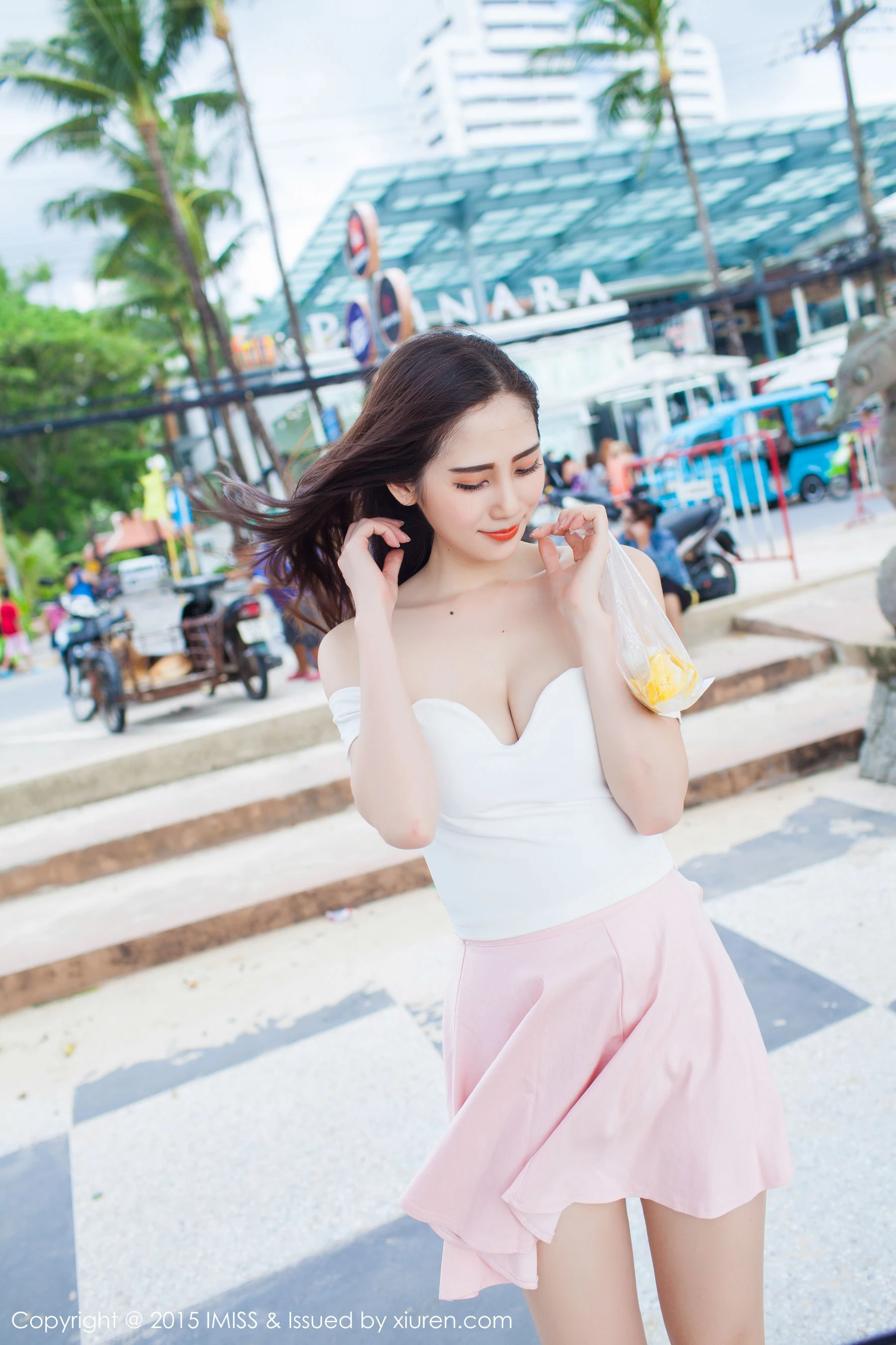 高挑美女SISY思《4套清新服饰》 爱蜜社IMiss Vol.041第15张