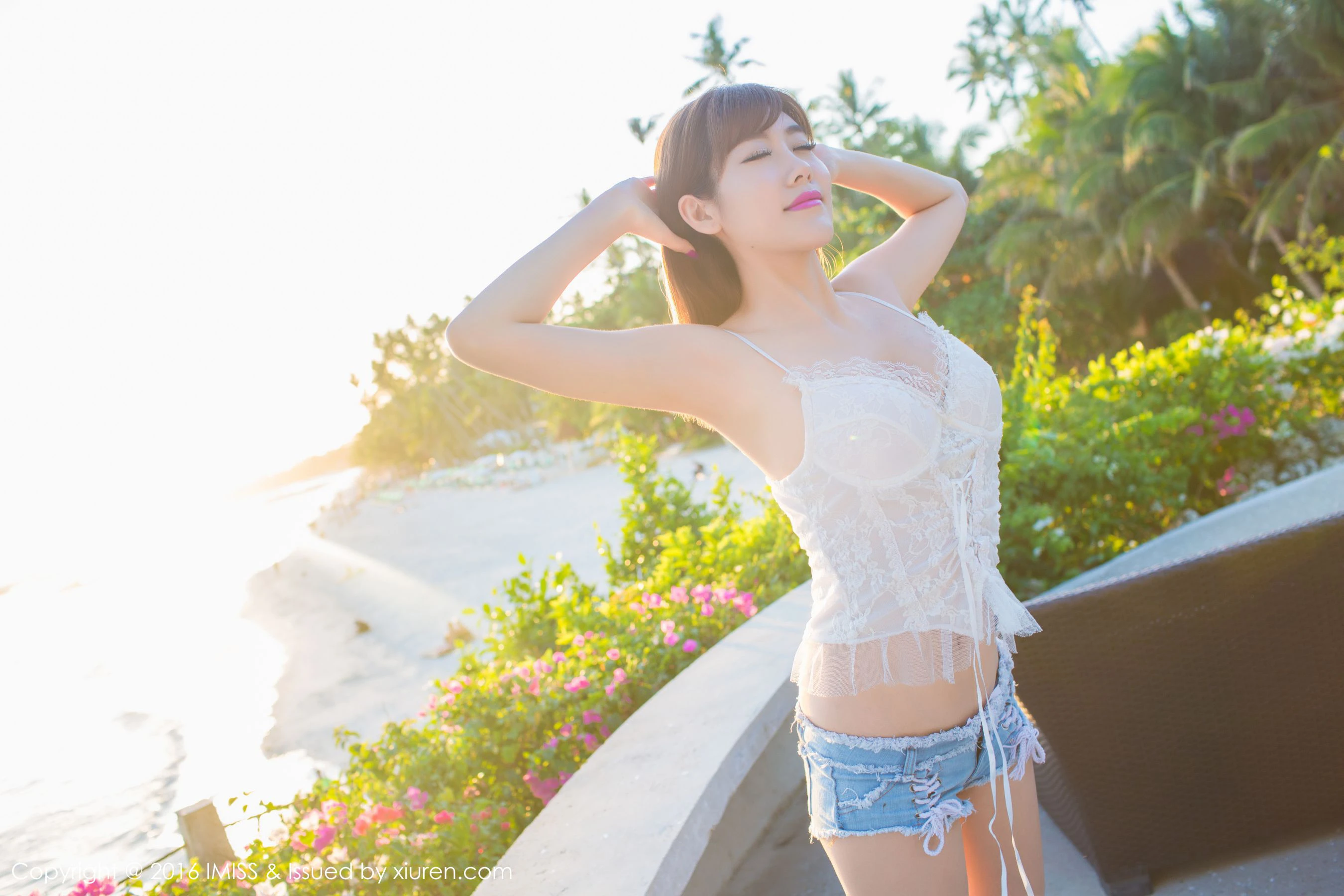 程小烦不烦《性感比基尼+蕾丝马甲内衣》 爱蜜社IMiss Vol.059第19张