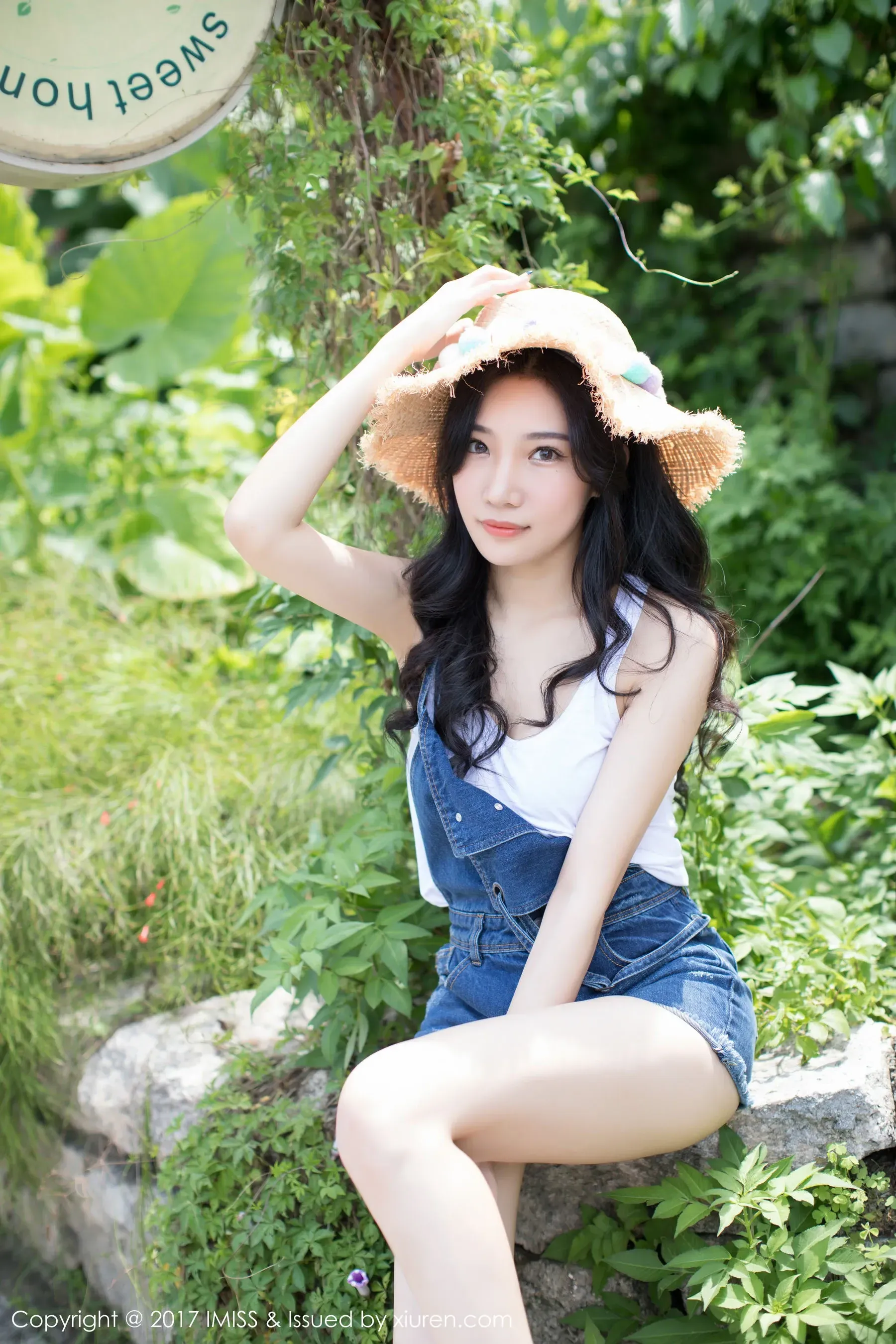  小狐狸Sica《牛仔短裤小清新系列》 爱蜜社 VOL.180