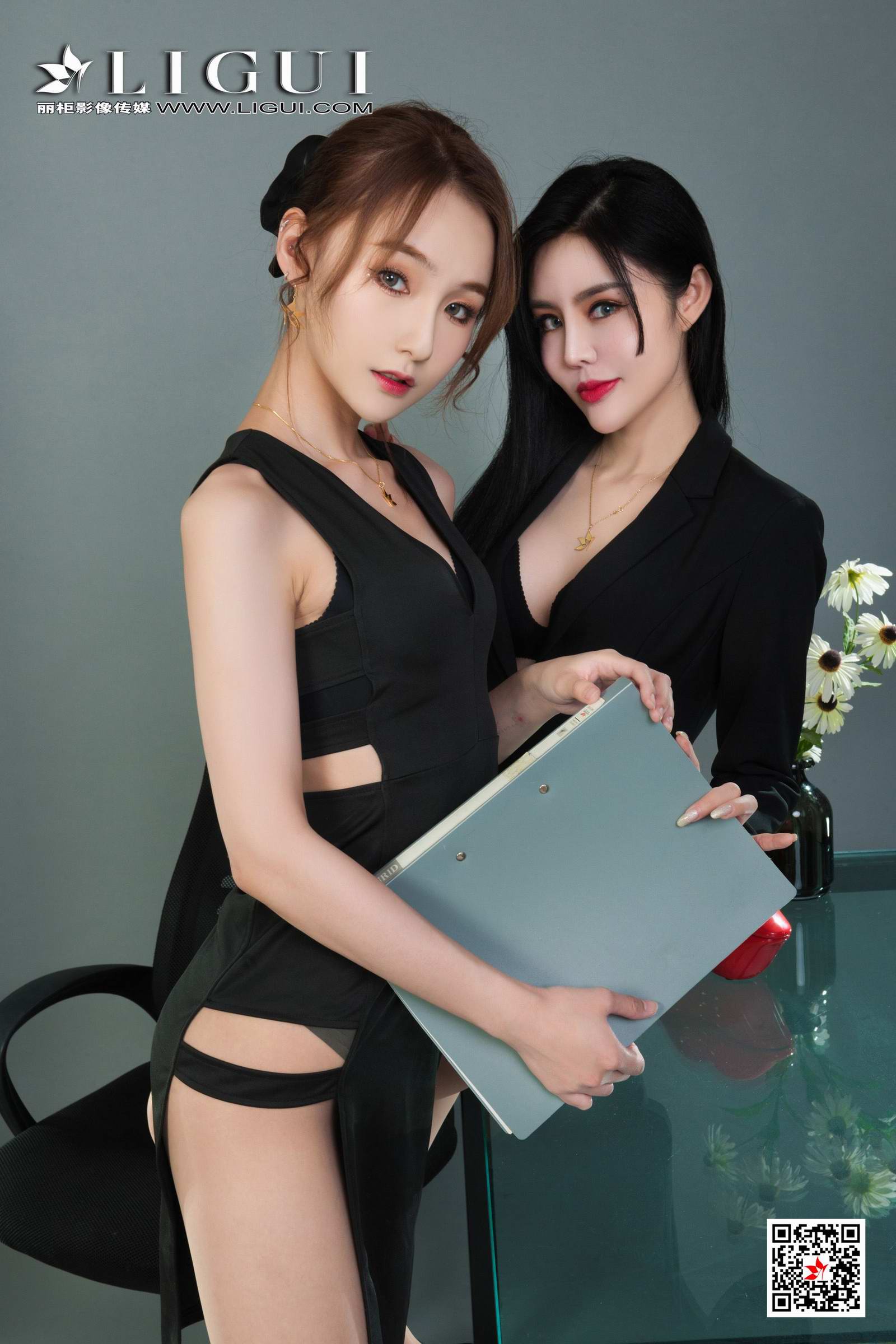 Ligui丽柜 2021.08.06 网络丽人 Model 凉儿&心心第1张