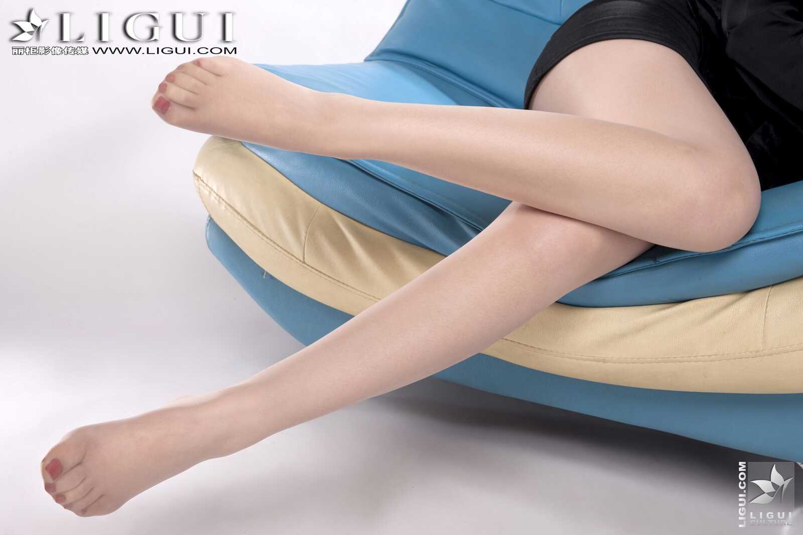 Model 乔萌《职业装肉丝高跟美足》 [丽柜LiGui] 美第8张