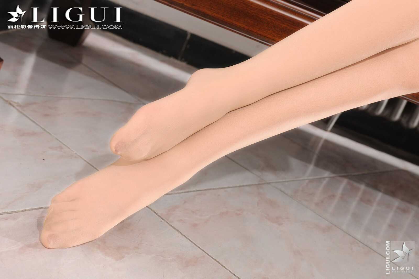 Model 文欣《古榻丝韵》 上下合集 [丽柜LiGui] 美腿第10张
