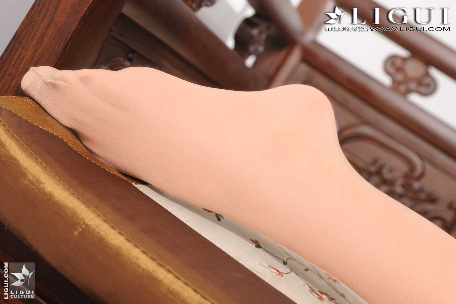 Model 文欣《古榻丝韵》 上下合集 [丽柜LiGui] 美腿第8张