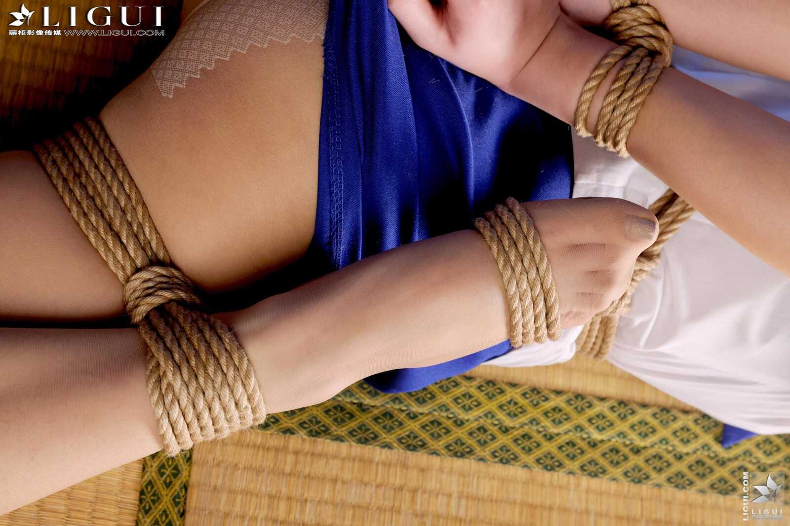 [丽柜美束LiGui] Model 桃子《空姐捆绑绳艺丝足》上第6张