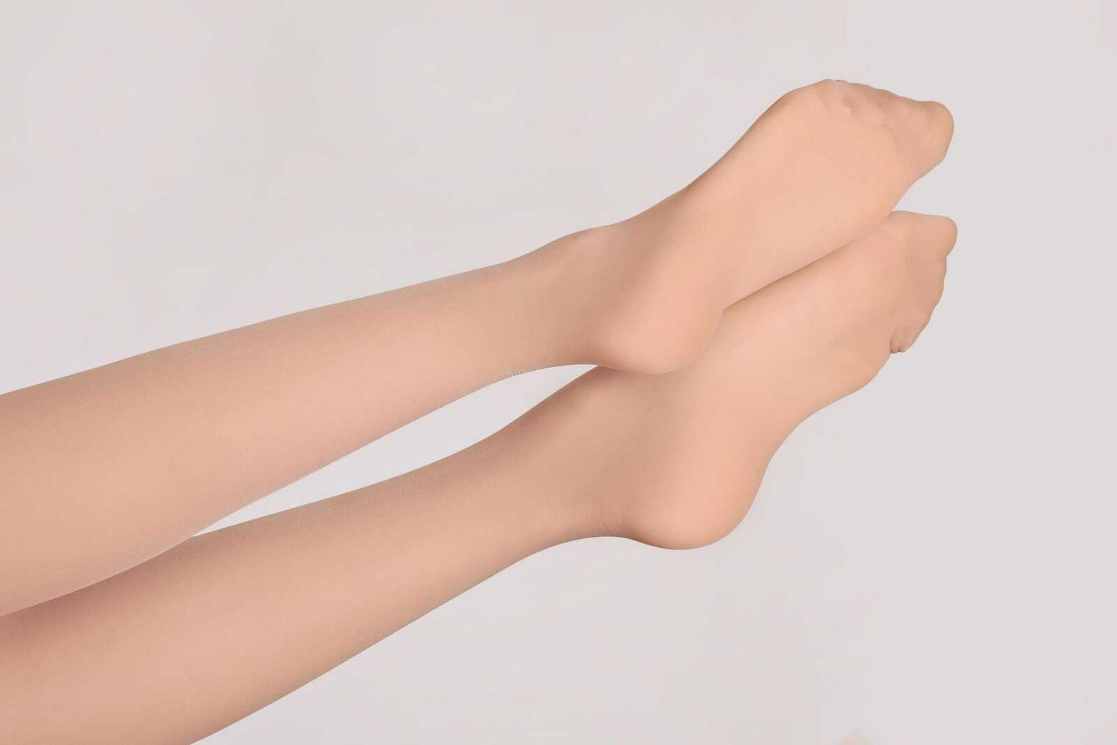 Model 桃子《办公室丝足秀》上下合集 [丽柜LiGui第1张