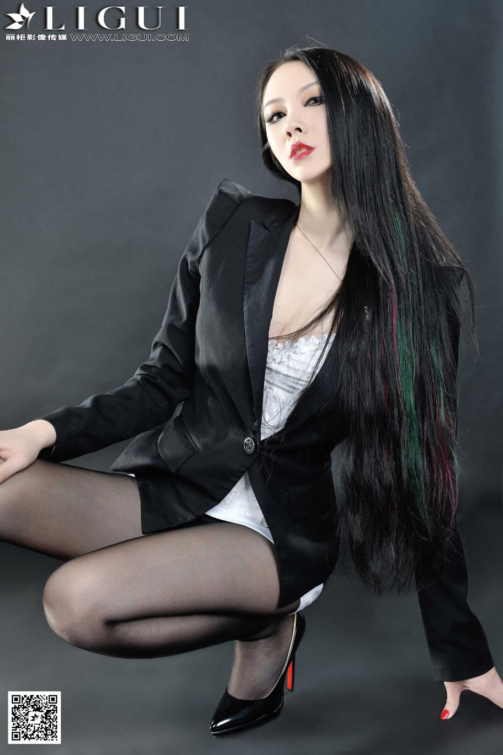 Model 菲菲《高贵黑丝丽人丝足》上中下全集 [丽柜第14张