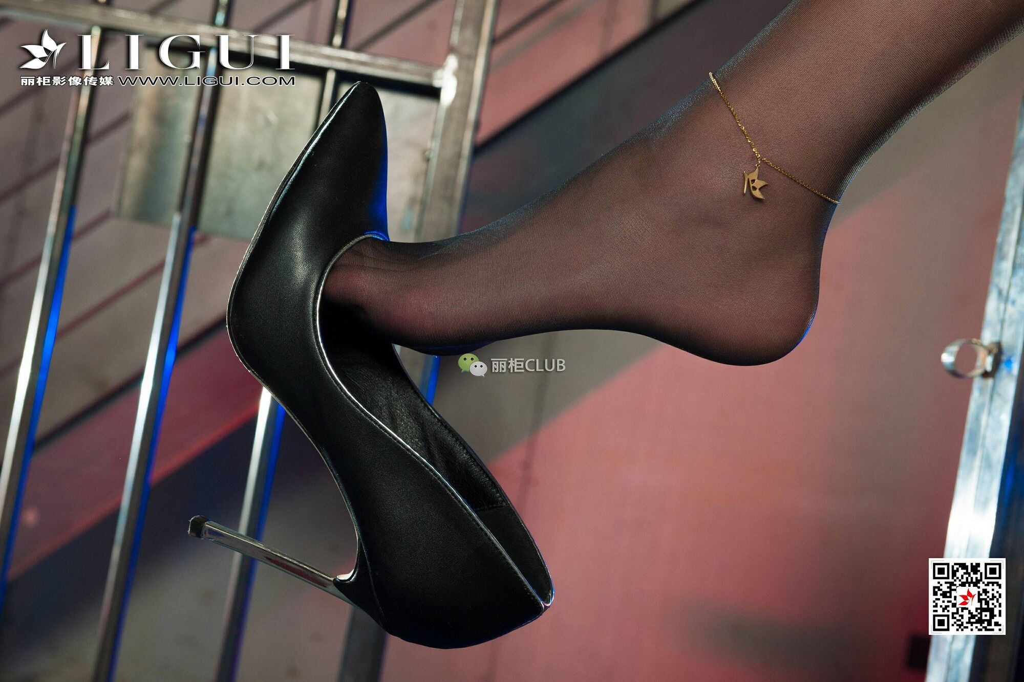 腿模敏儿《黑丝女王美脚》 [丽柜LIGUI] 网络丽人第8张