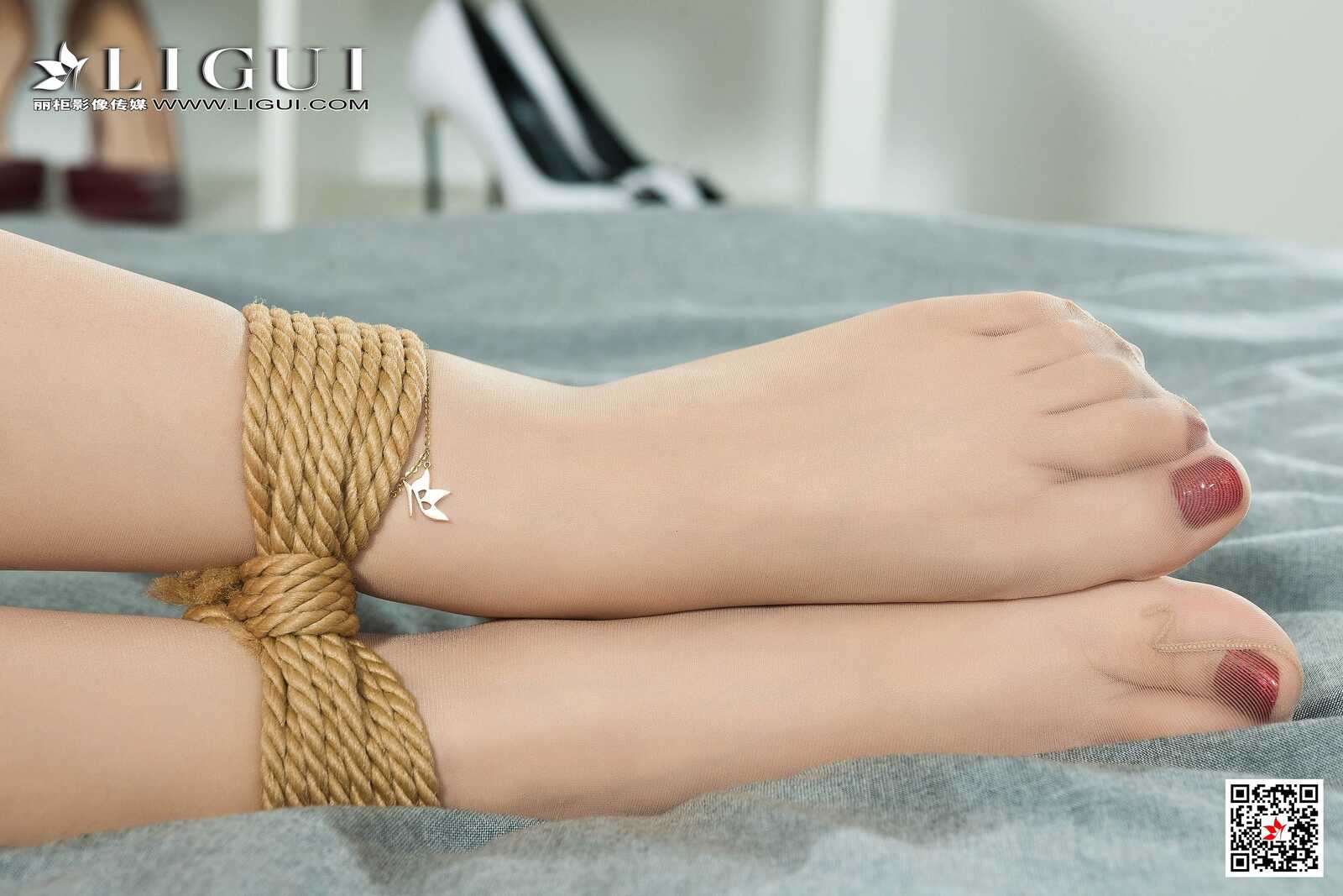 文静《肉丝袜美腿OL捆绑绳艺》 [丽柜美束Ligui]第11张