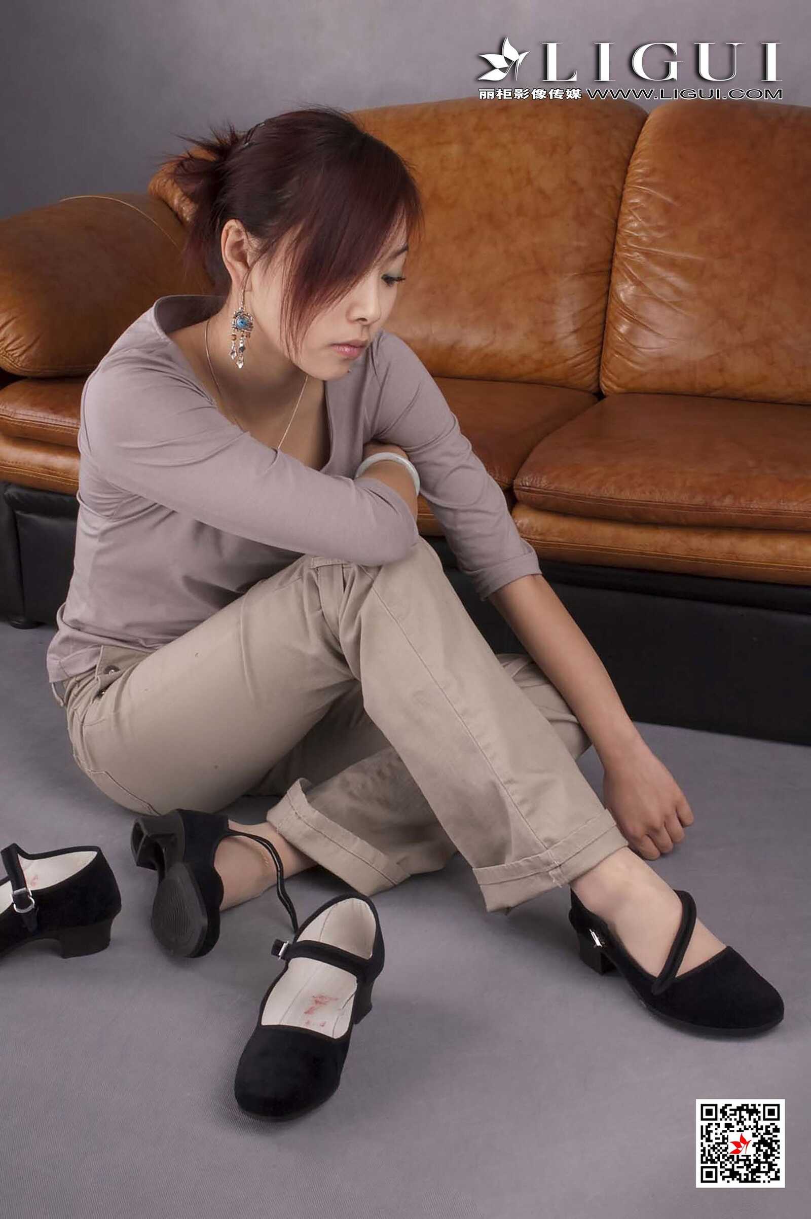 雅诗《复古美脚》 [丽柜Ligui] 网络丽人 写真集第3张