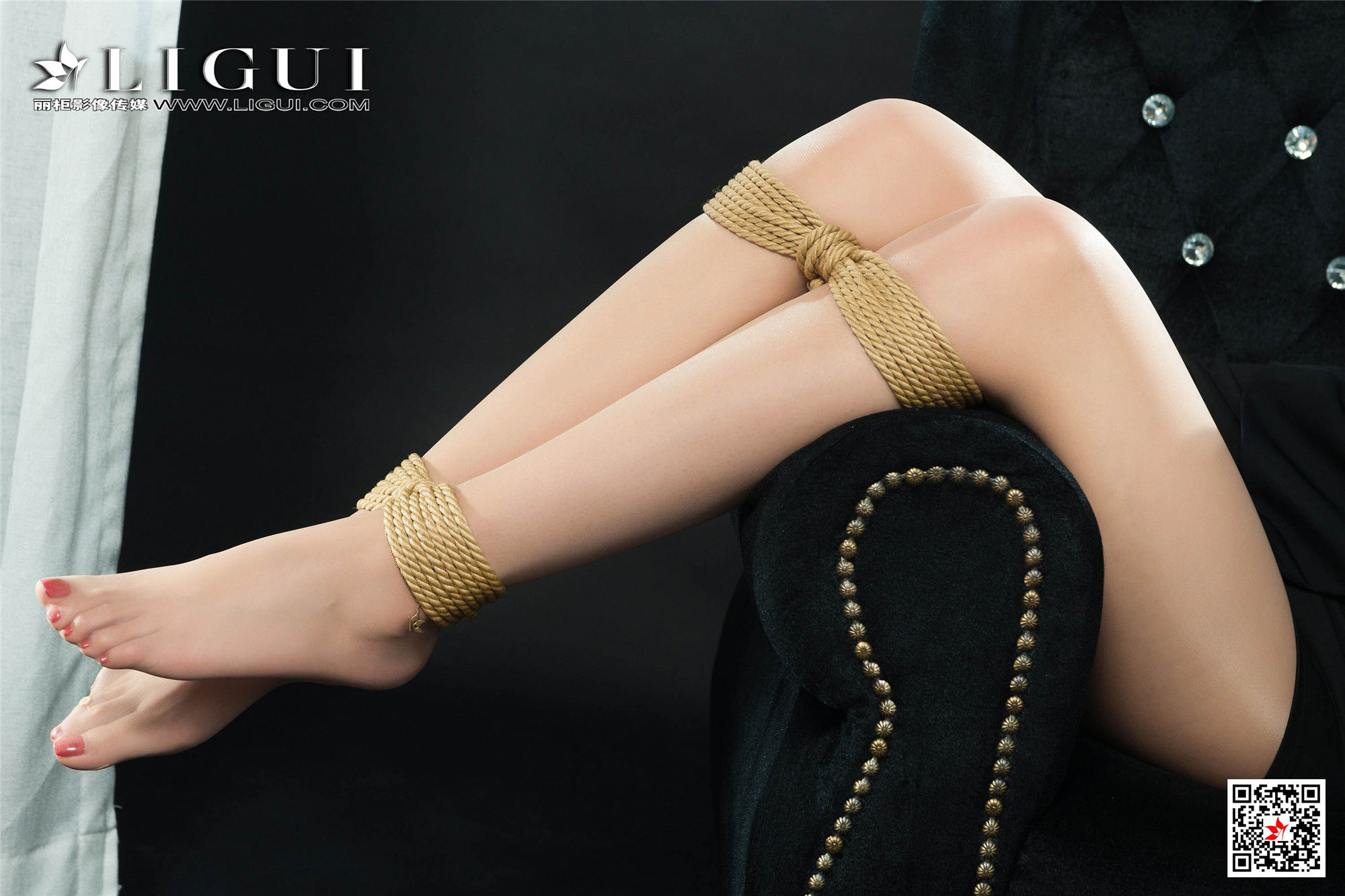 Model 允娜《OL绳艺捆绑》 [丽柜美束LIGUI] 网络丽人第1张