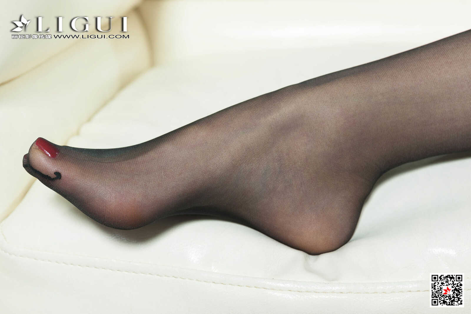 晨曦《丝丝玉弯弓》 [丽柜Ligui] 写真集第4张