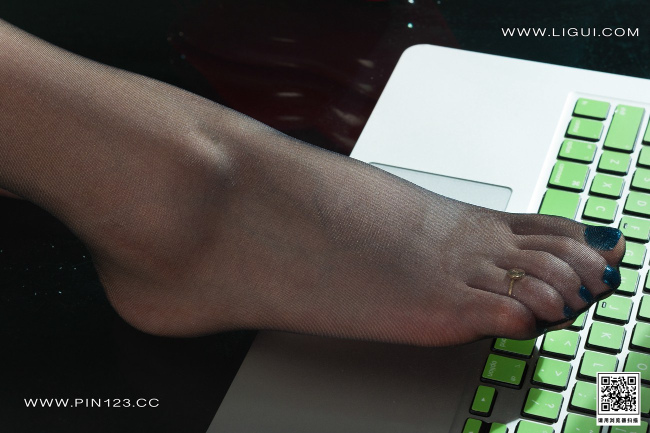 [Ligui丽柜]2022.08.15 黑丝迷情 Mia第10张