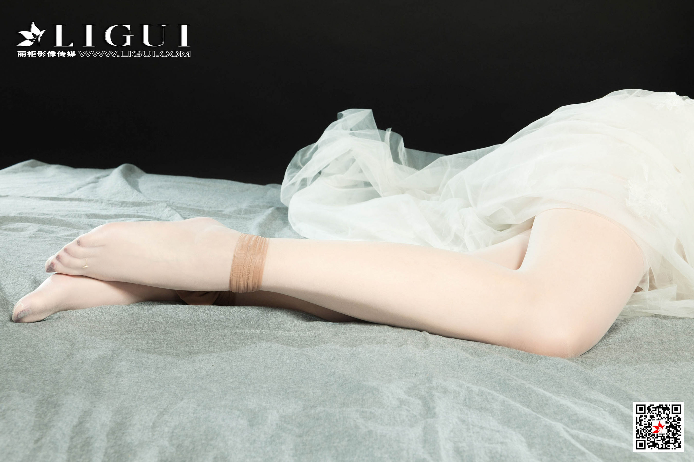 [丽柜美束Ligui] 蕊蕊 《婚纱绳艺》 写真集第15张