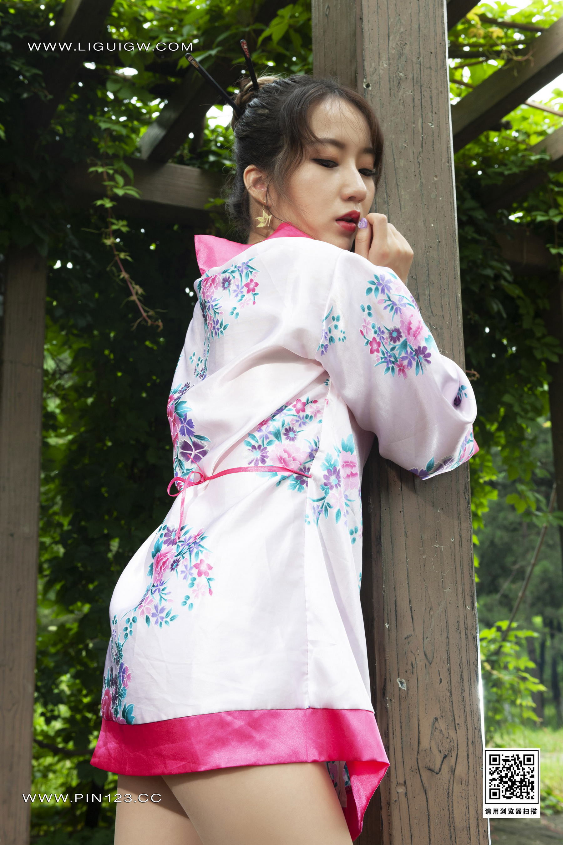 [Ligui丽柜] 2023.08.14《丝足踏青》汐汐第19张