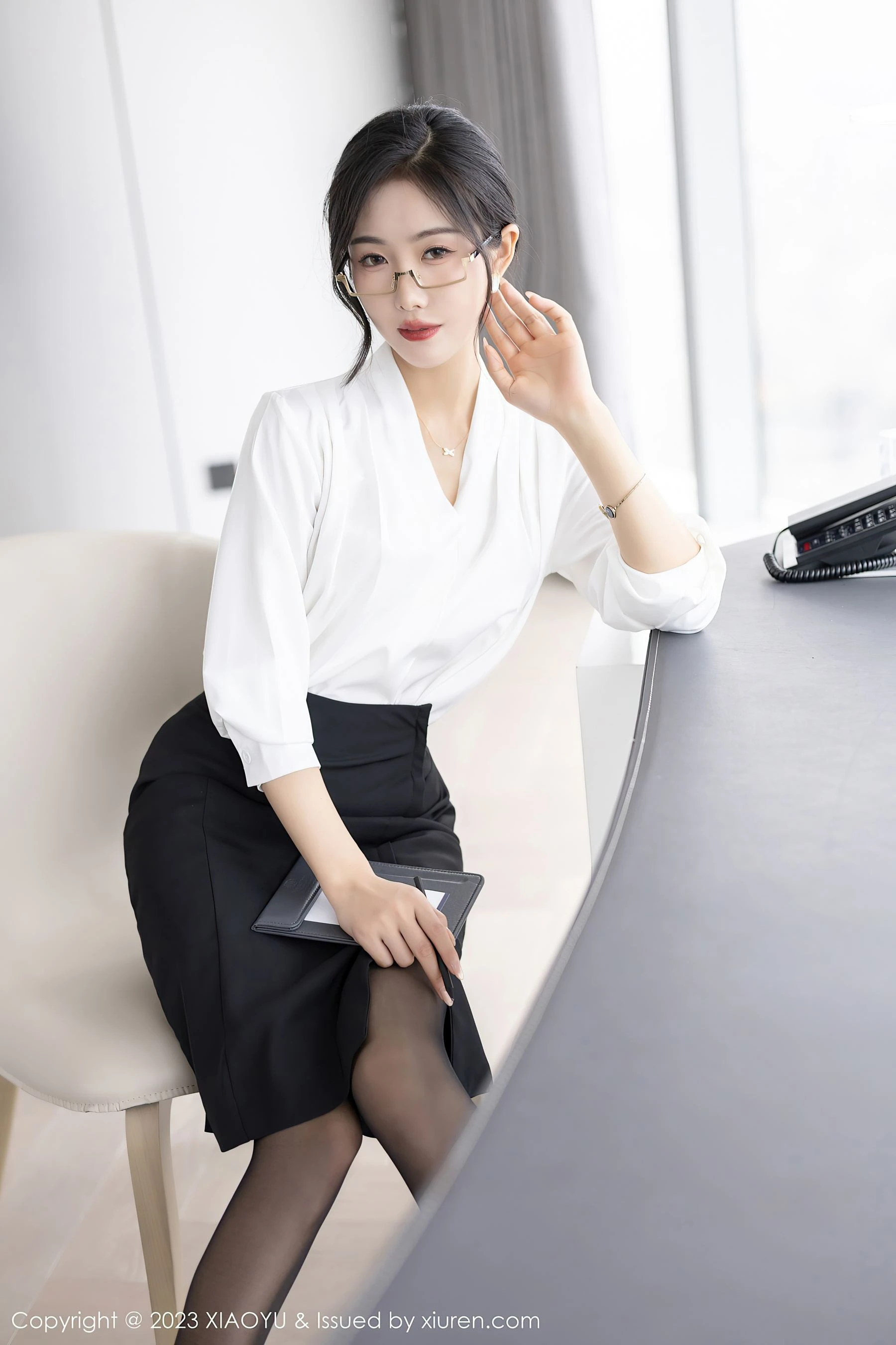  语画界 VOL.1005 苏苏阿 短裙美臀第23张