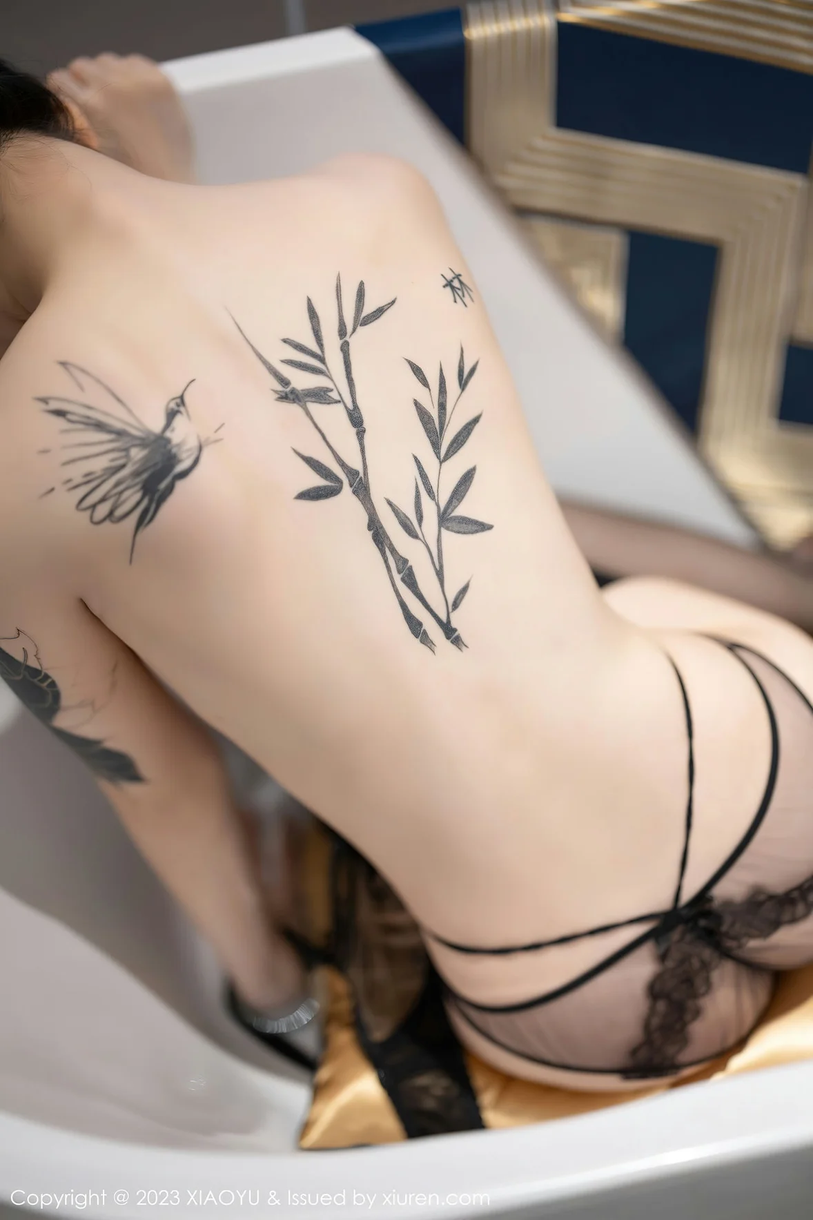  XIAOYU 语画 Vol.1077 奶瓶. 蓝色旗袍性感写真 [84P]第25张