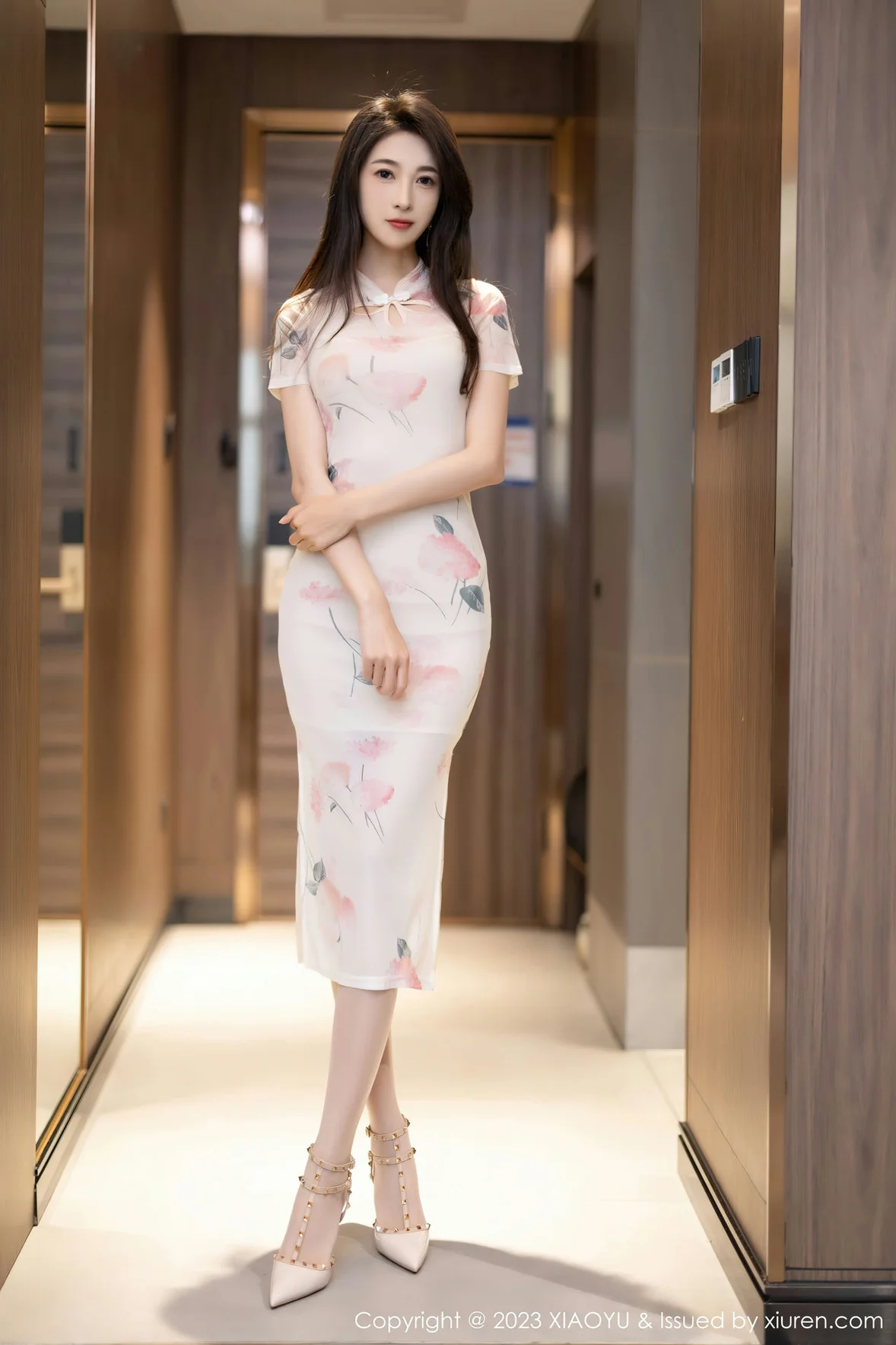  XIAOYU 语画 Vol.1093 林乐一 图案旗袍性感写真 [84P]第1张