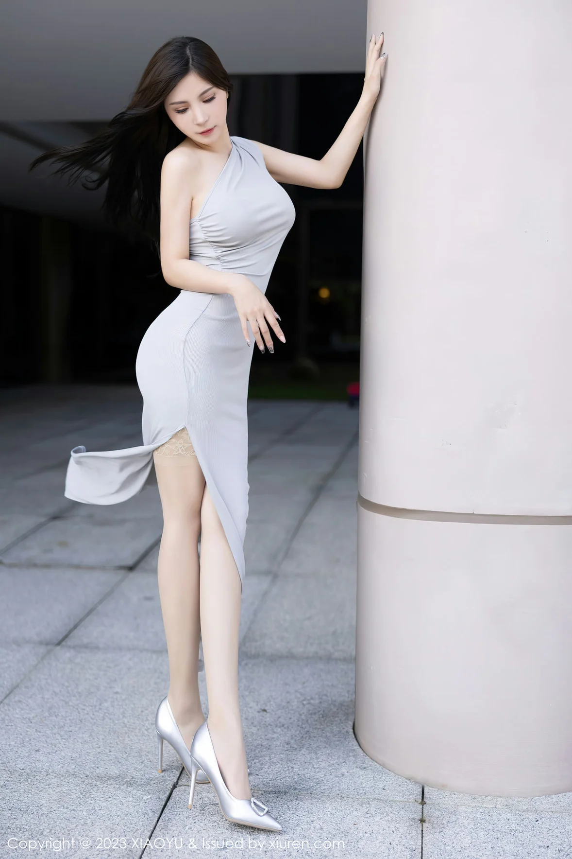  XIAOYU 语画 Vol.1074 小蛮妖Yummy 灰色蕾丝内衣贵州旅拍 [82P]第1张