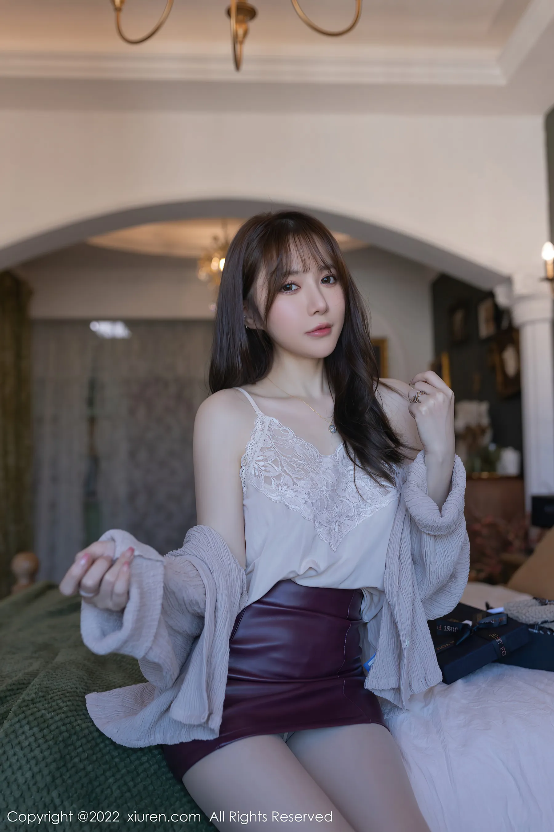 秀人网 No.4705 鱼子酱Fish 丝袜美女三亚旅拍第25张