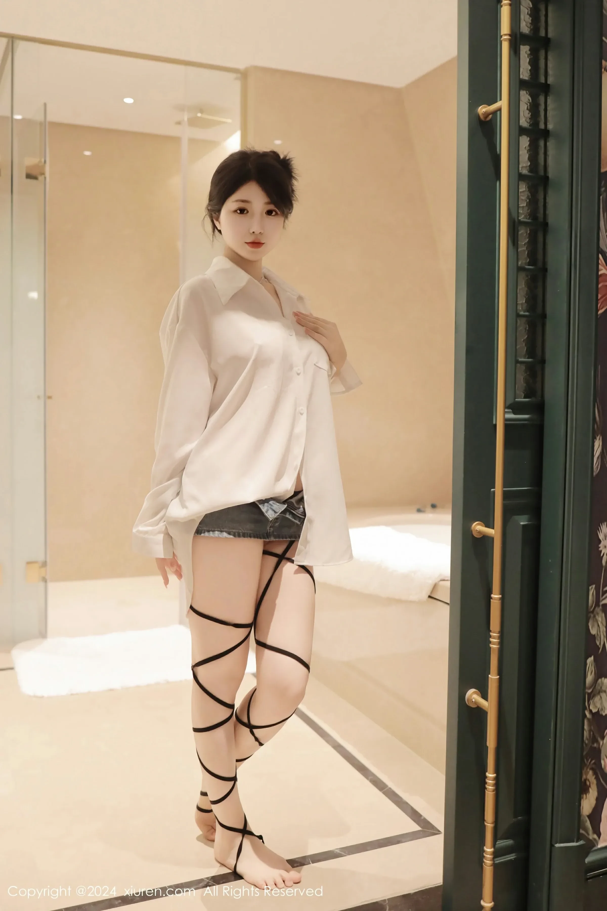  XiuRen 秀人 No.8400 陈小花 [77P]第1张