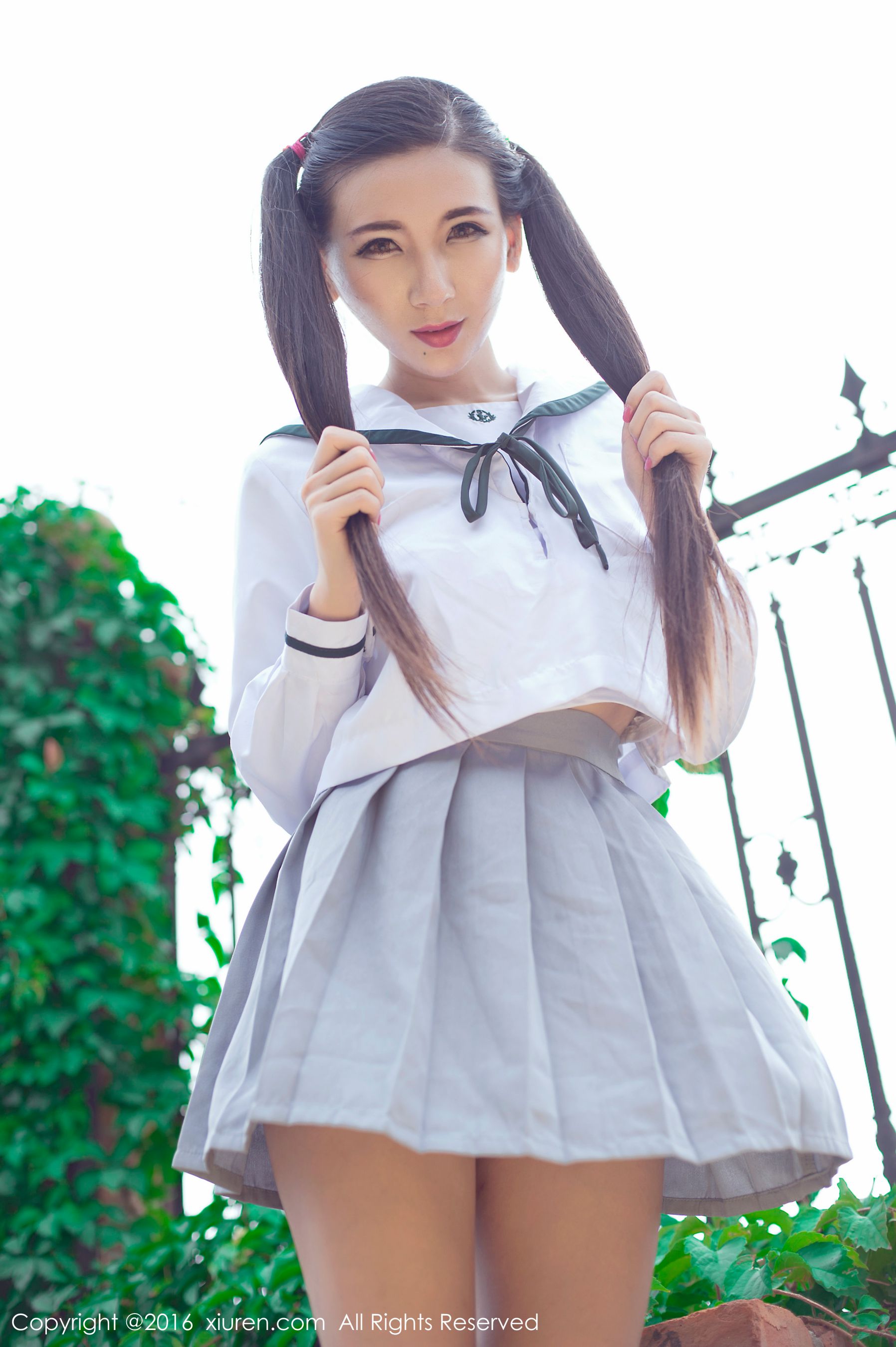  赵颖《爆乳细腰小女生的极度诱惑》 秀人网 No.603第16张