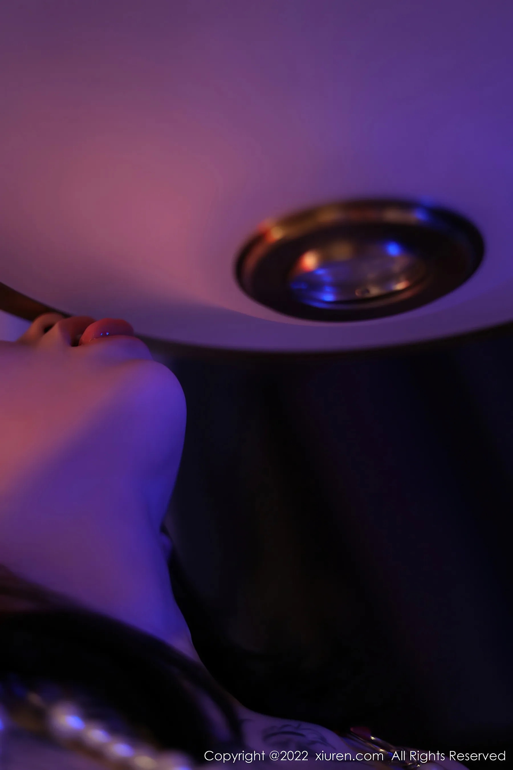  秀人网 No.4805 奶瓶. 制服情调美臀写真第24张