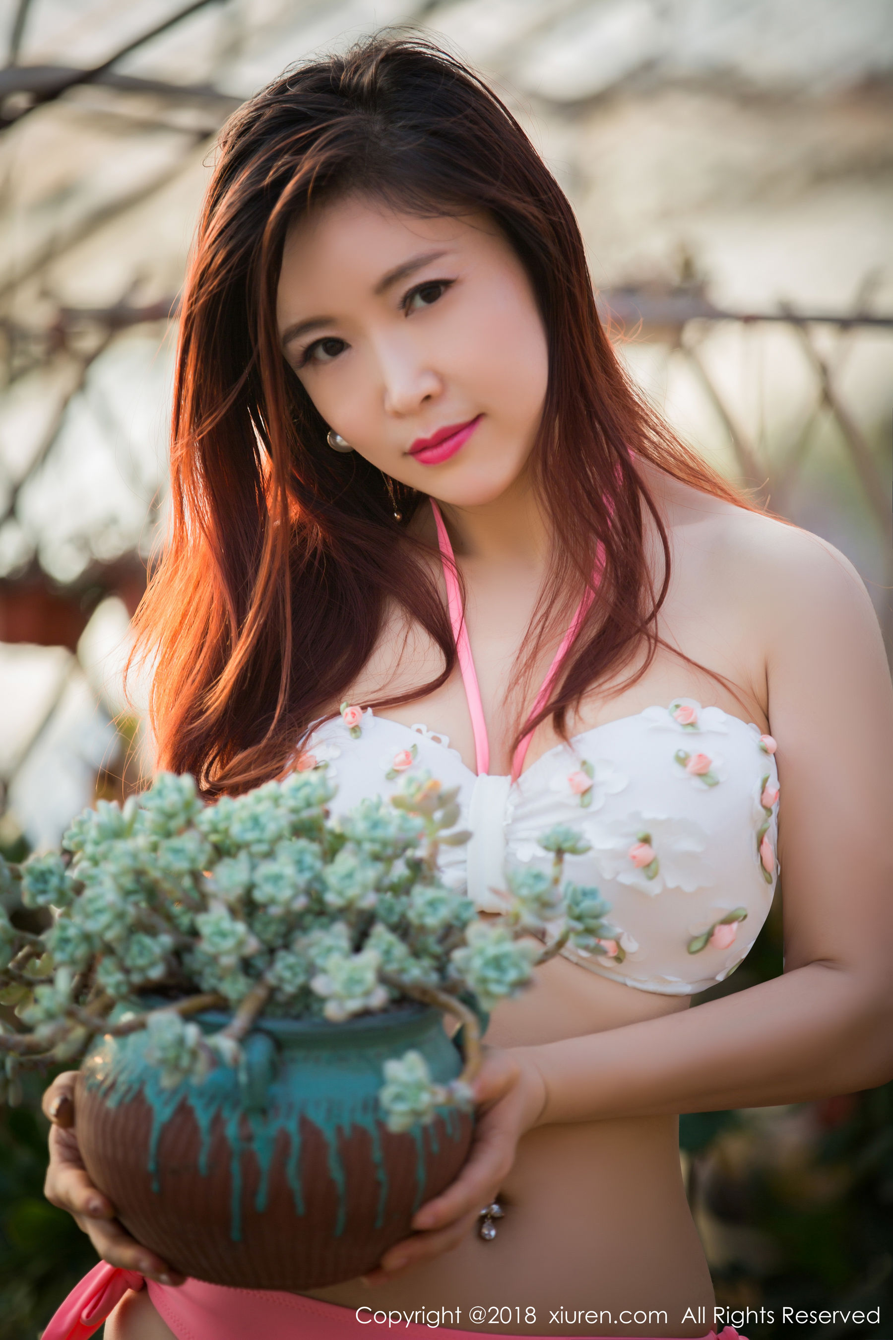  西希白兔《花房》 秀人 No.924第2张