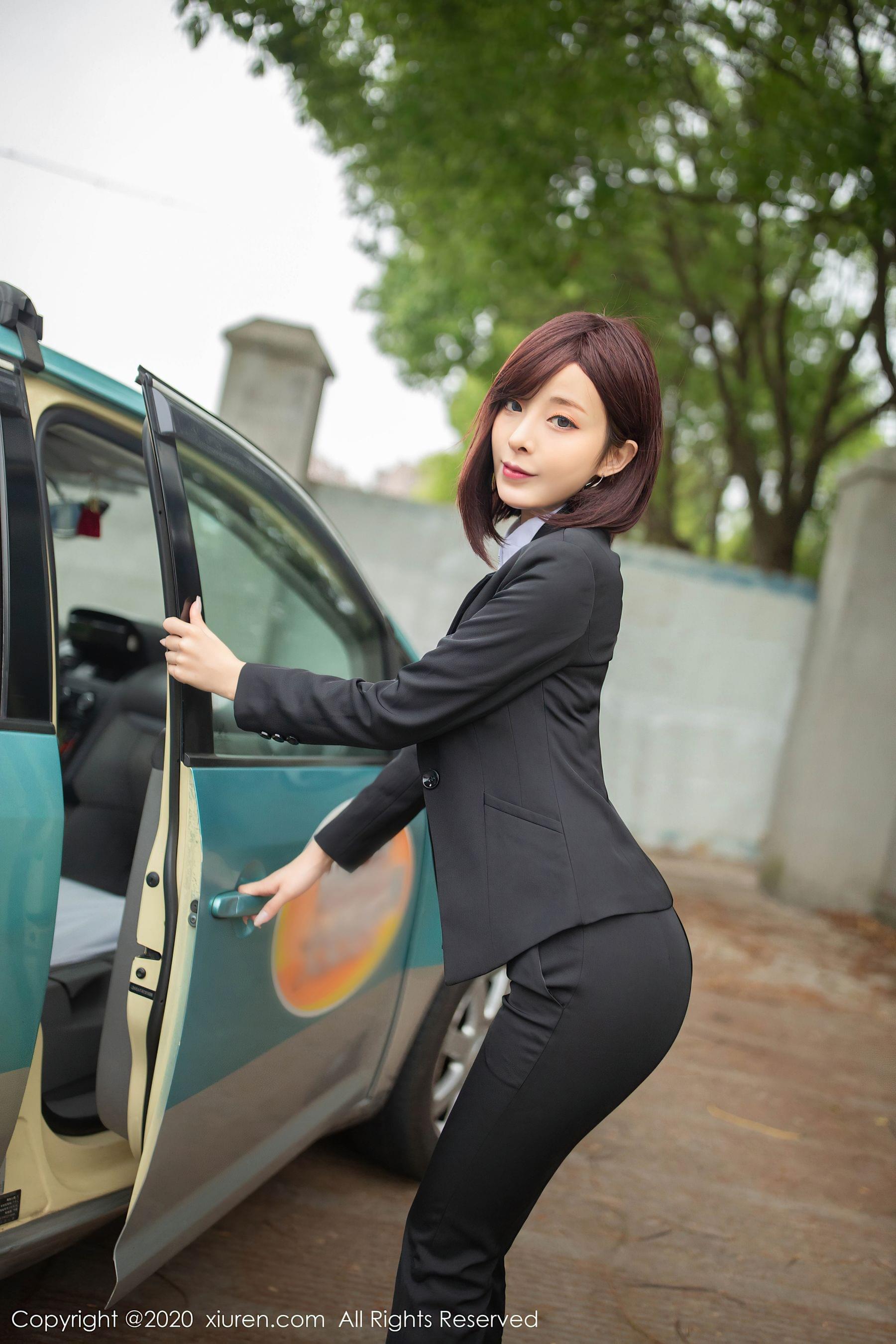  秀人XIUREN No.2322 陈小喵第4张