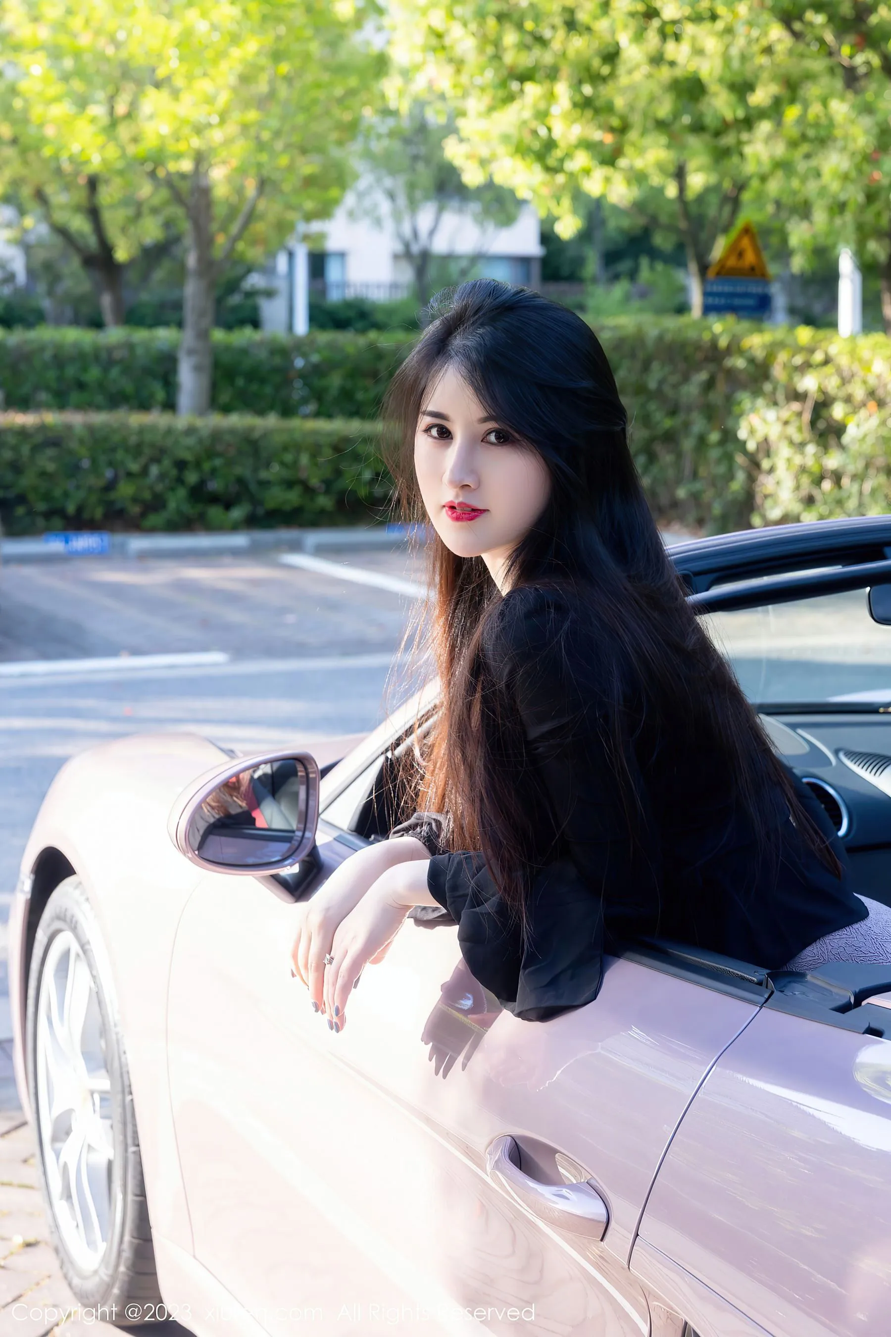  秀人网 No.6676 诗诗kiki 黑丝美腿第23张