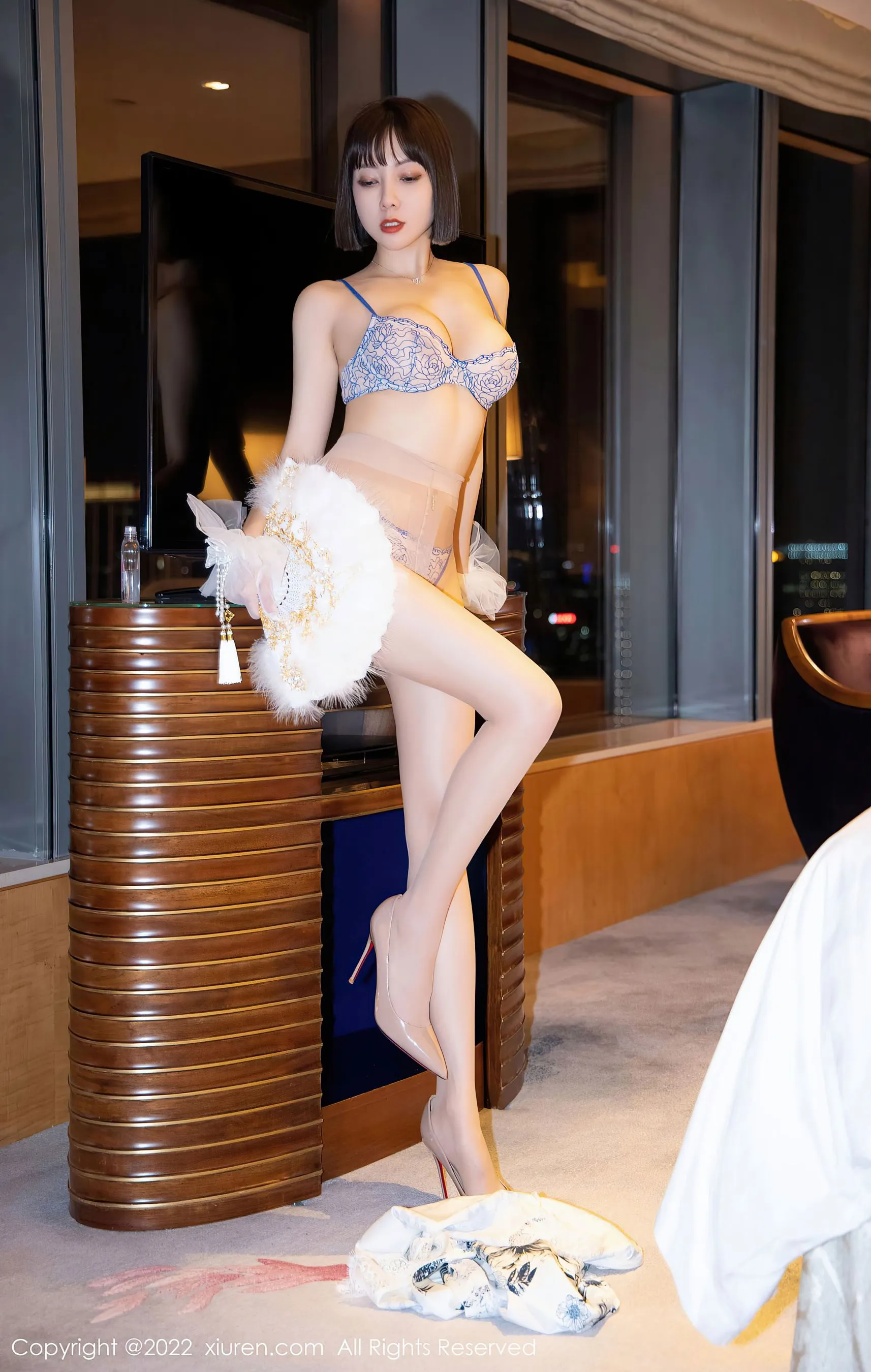  秀人网 No.4955 果儿Victoria 西双版纳旅拍第12张