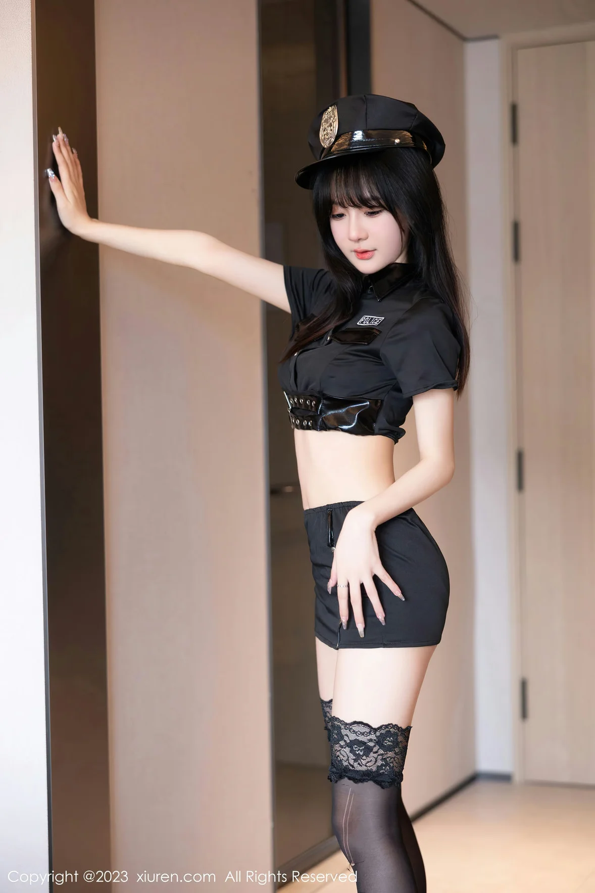  XiuRen 秀人 No.6851 幼幼 黑丝爆乳警花制服 [87P]第1张