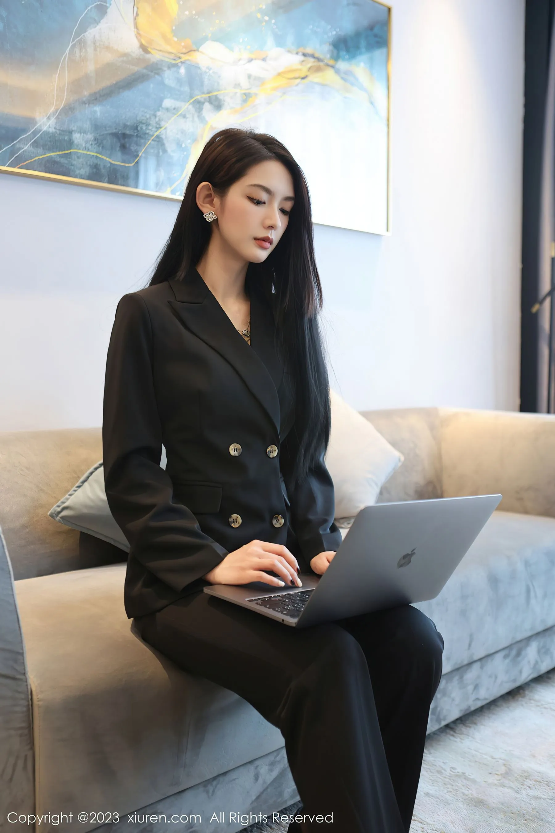  秀人网 No.6576 乔一一 黑丝美腿第17张