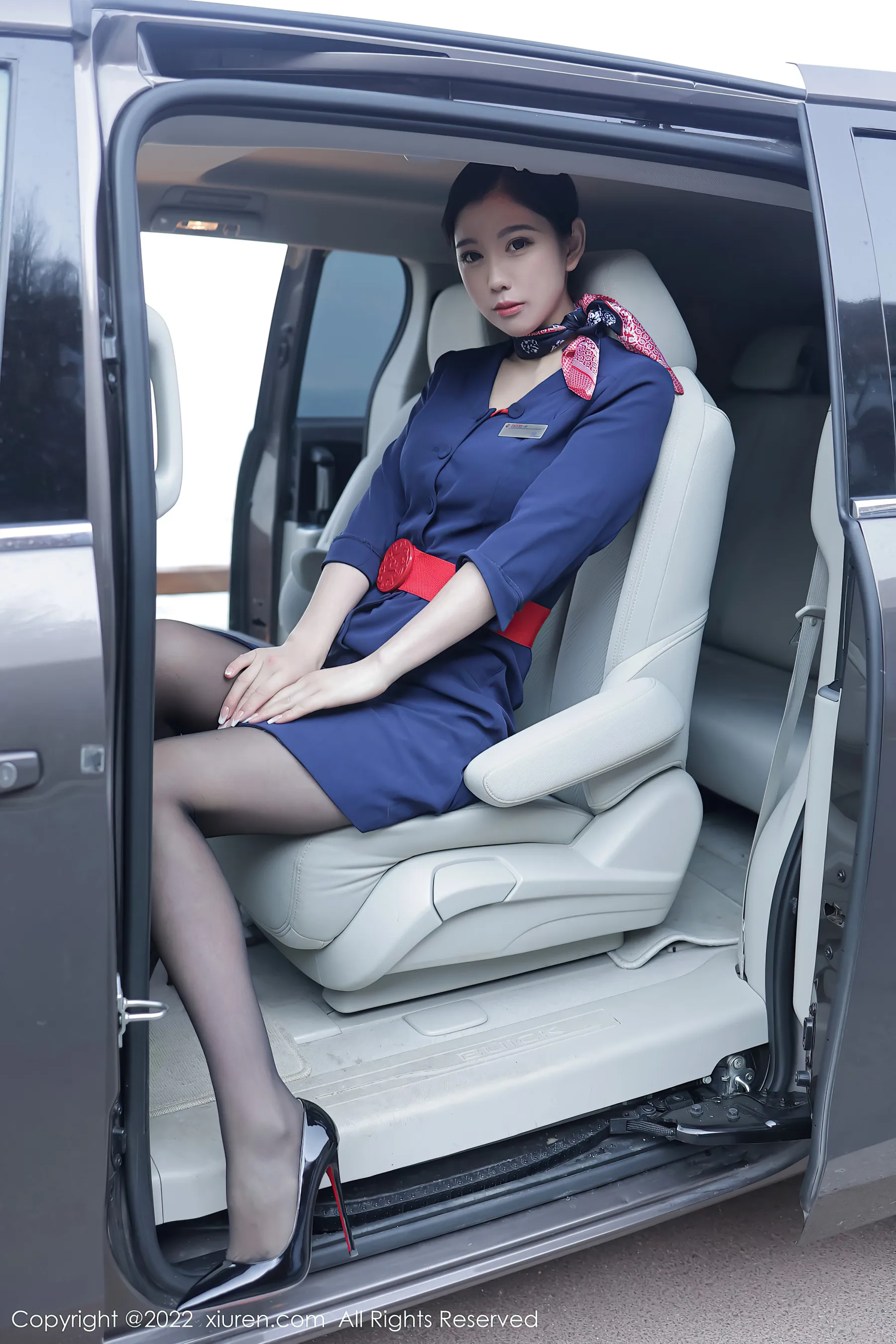 秀人网 No.4809 李雅柔182CM 空姐大理旅拍第10张