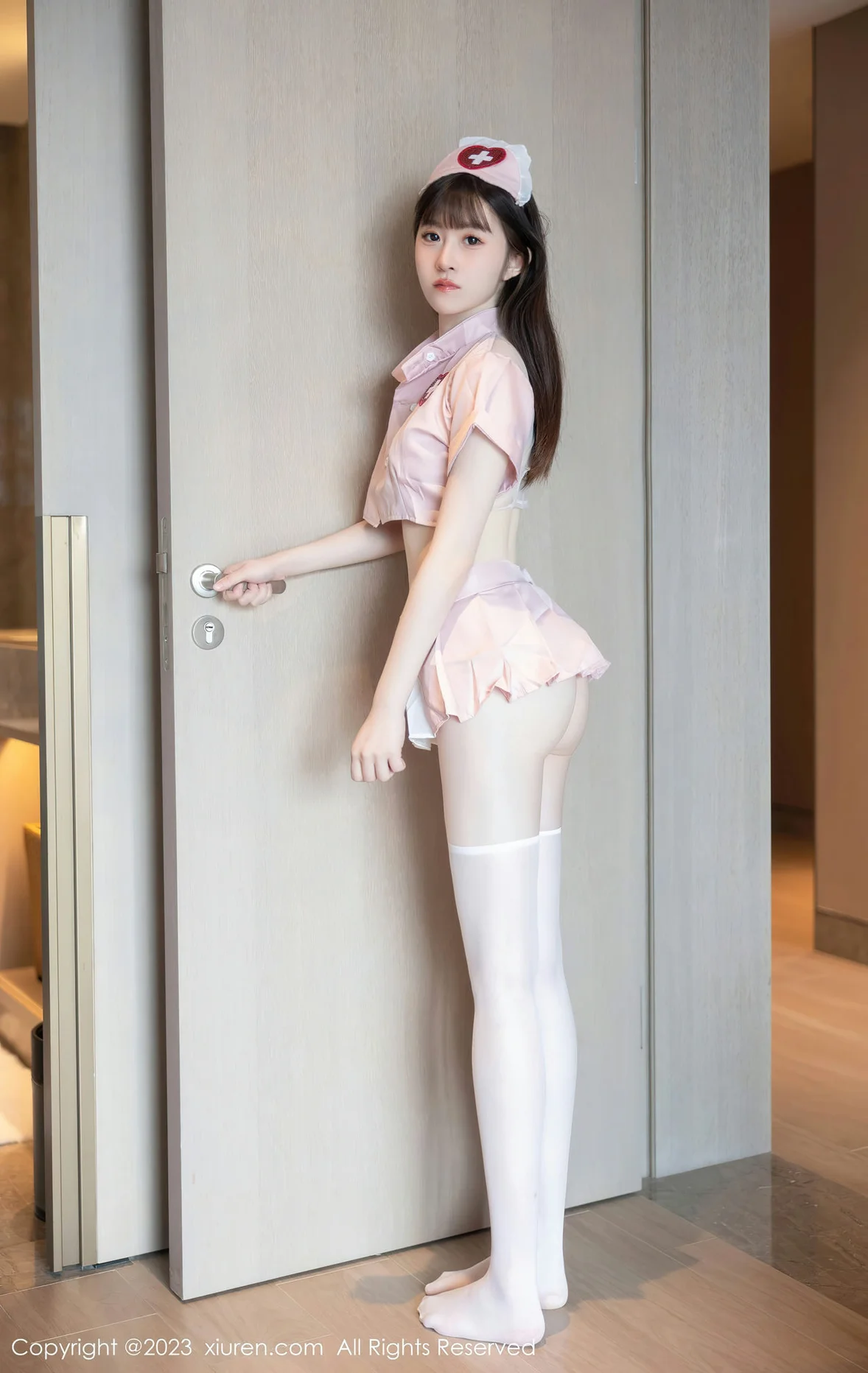  XiuRen 秀人 No.7090 林悠悠 情趣护士性感写真 [80P]第1张