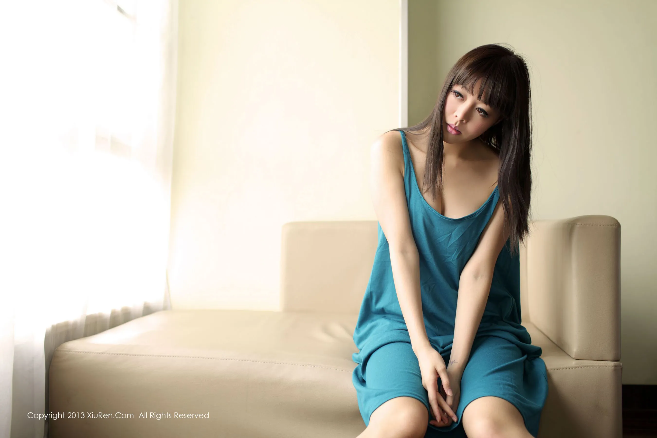  杜Viki《酒店拍摄 三套装》 秀人网 No.001第8张