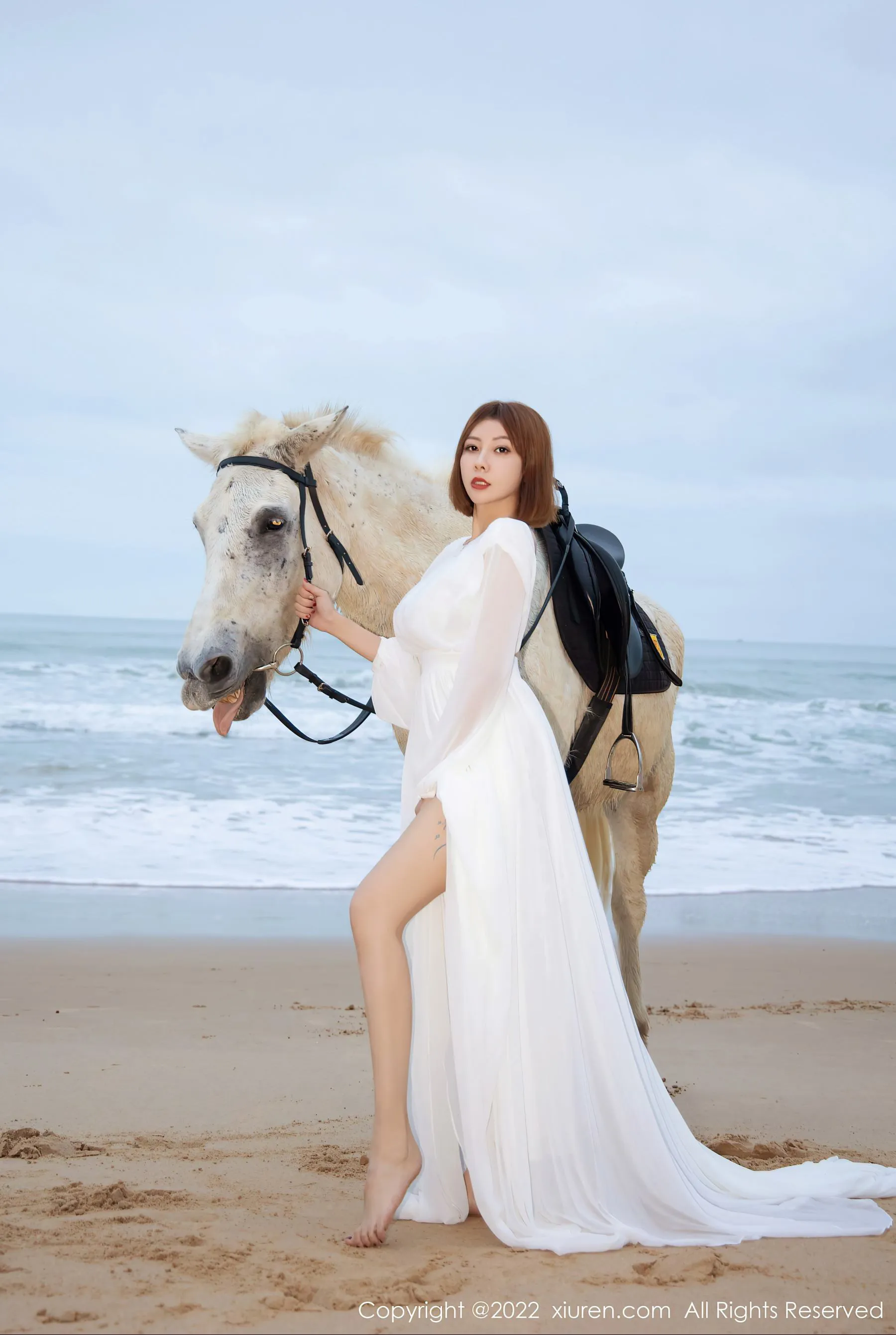 秀人网 No.4853 果儿Victoria 沙滩美臀第12张