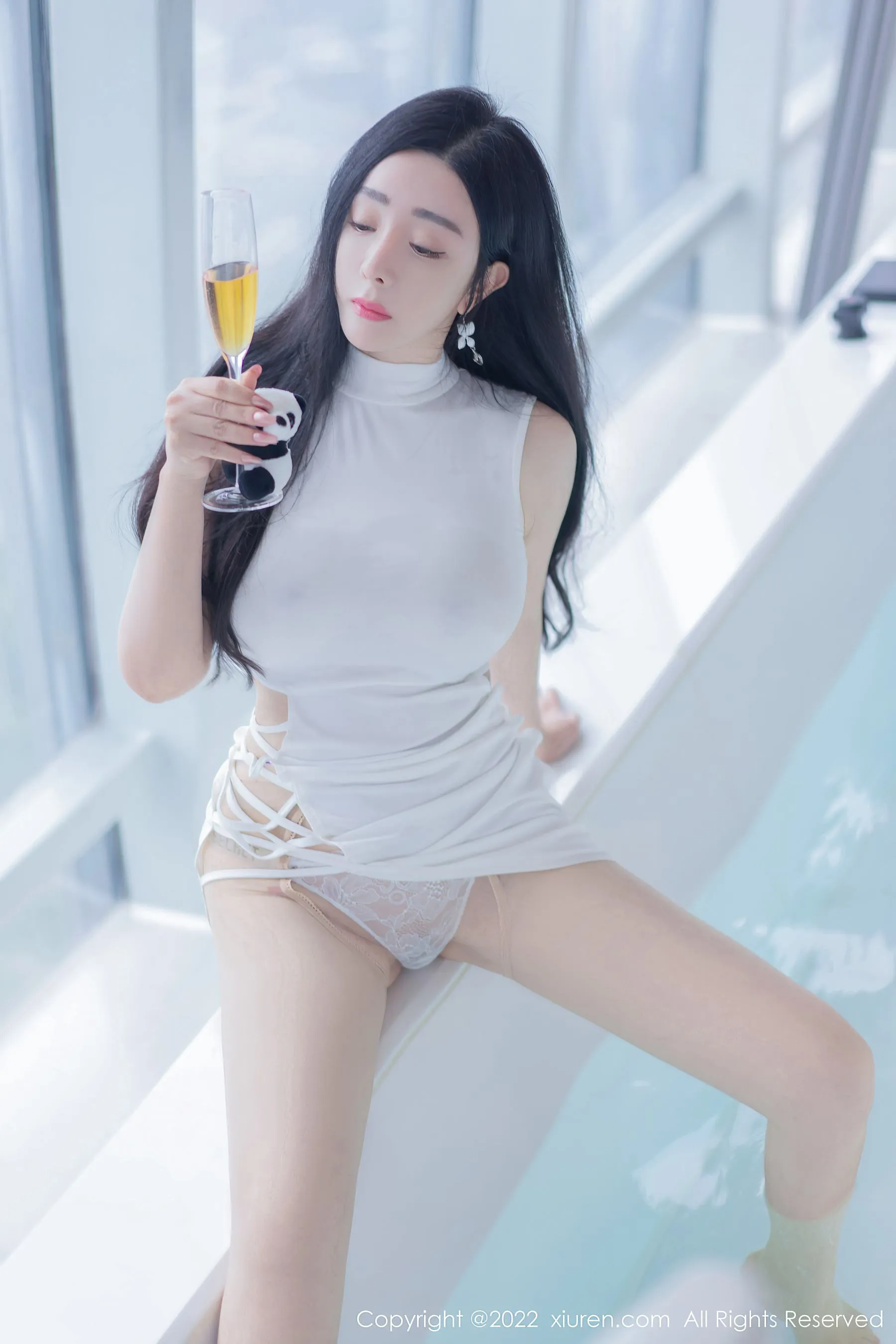  秀人网 No.4855 允爾 美臀美腿丰乳写真第1张