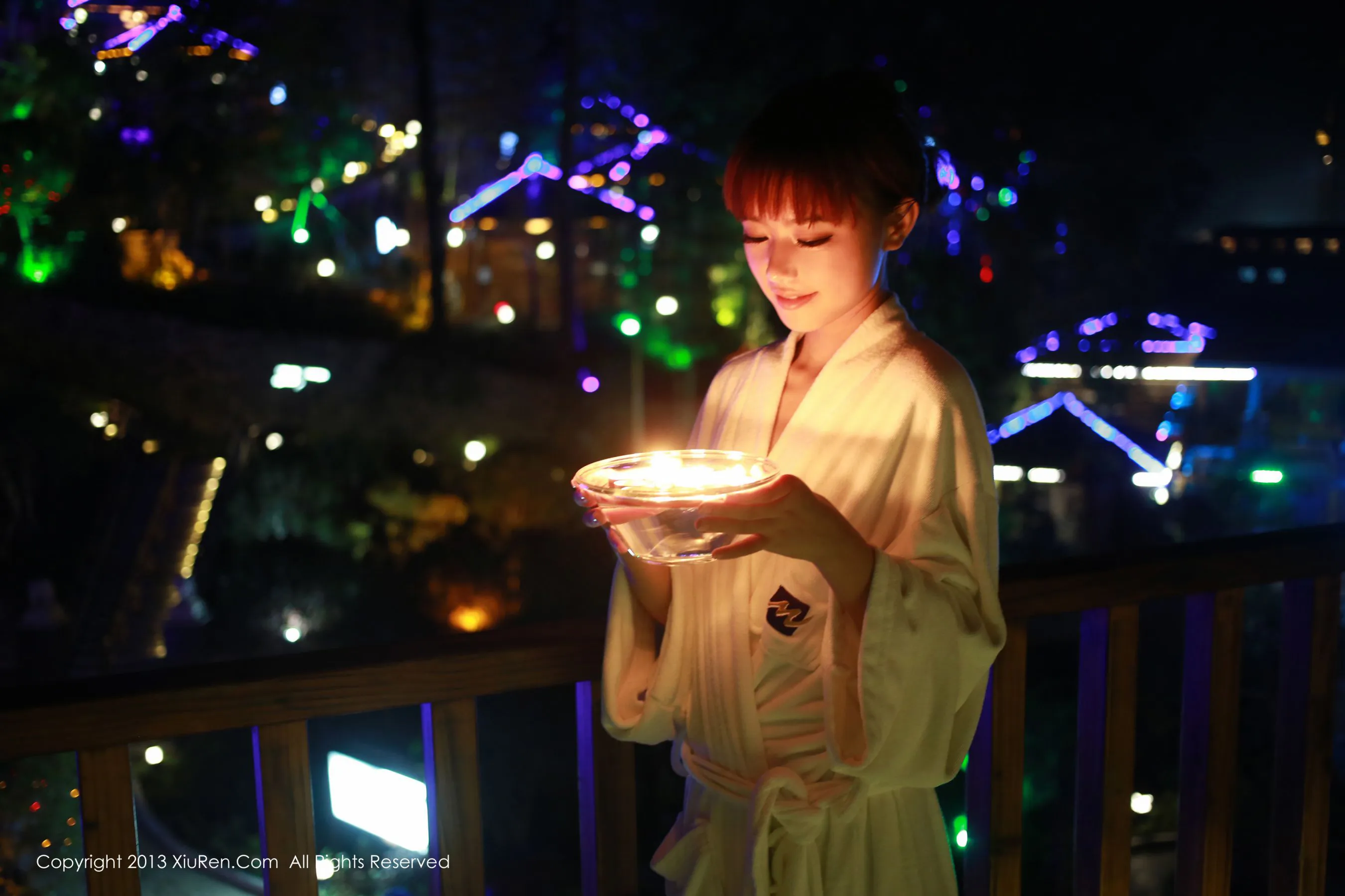  腹黑贫乳腰窝美臀萝莉女神@toro羽住 秀人网 No.056第3张