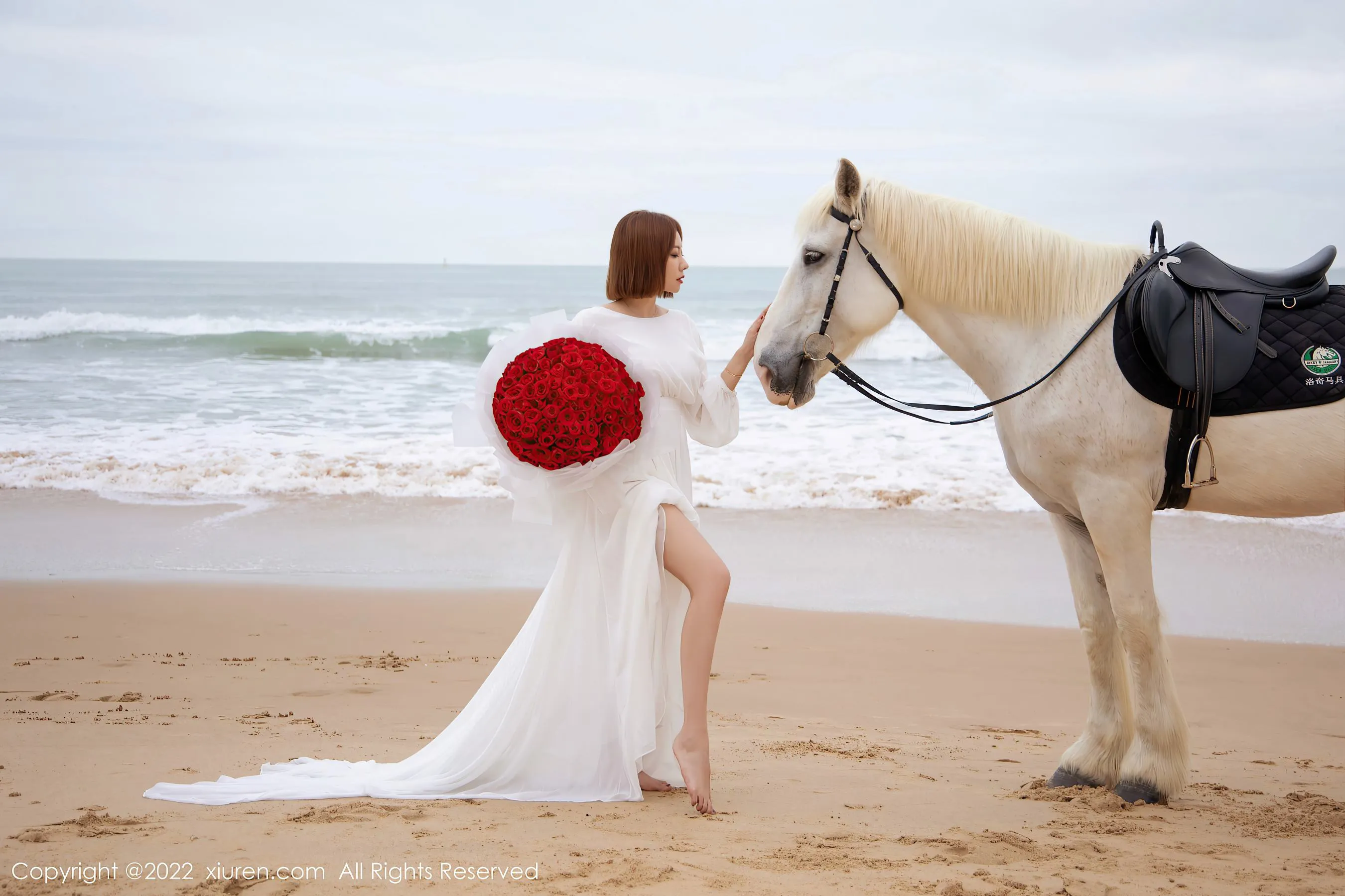 秀人网 No.4853 果儿Victoria 沙滩美臀第14张