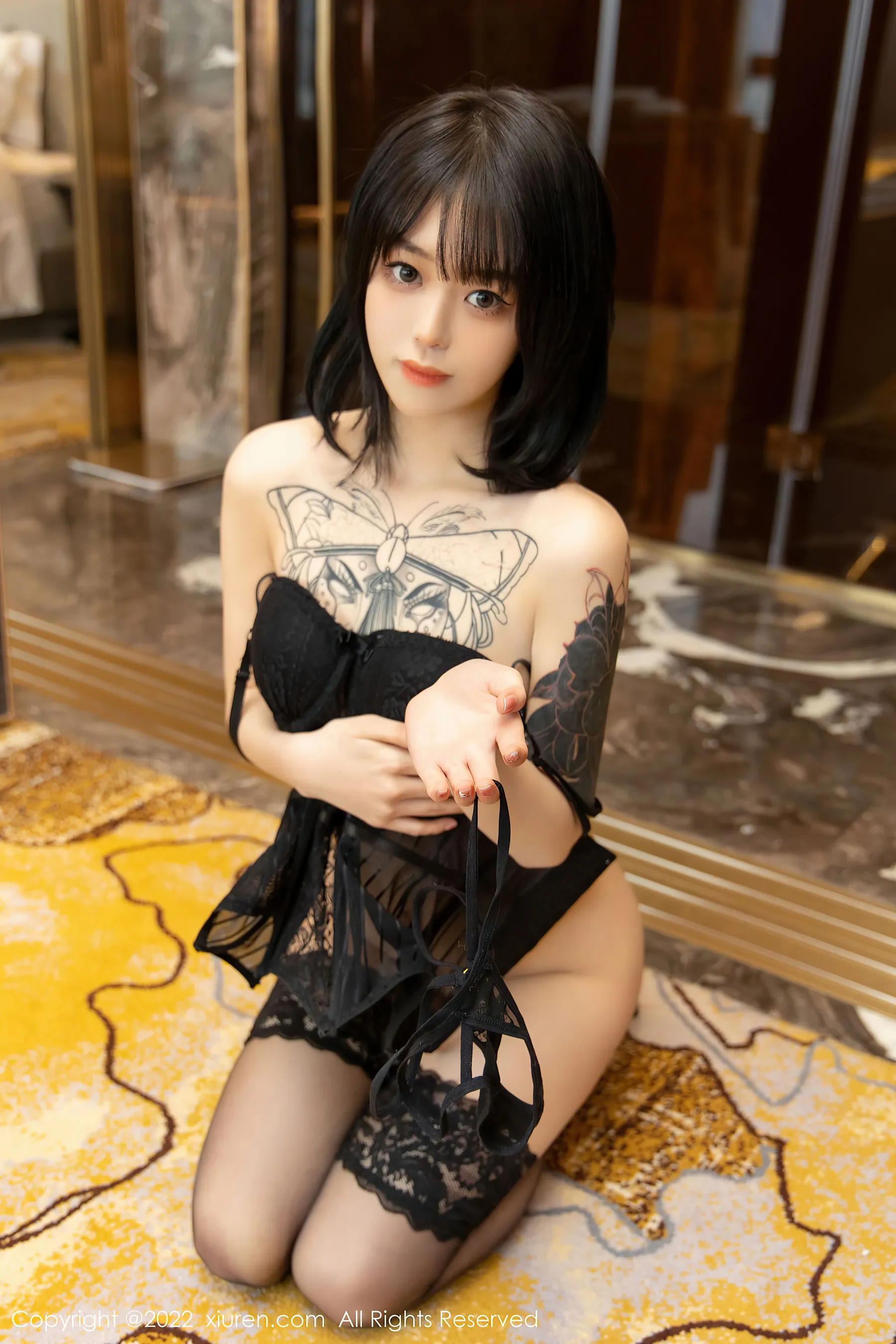  秀人网 No.4700 奶瓶. 黑丝美腿性感写真第12张