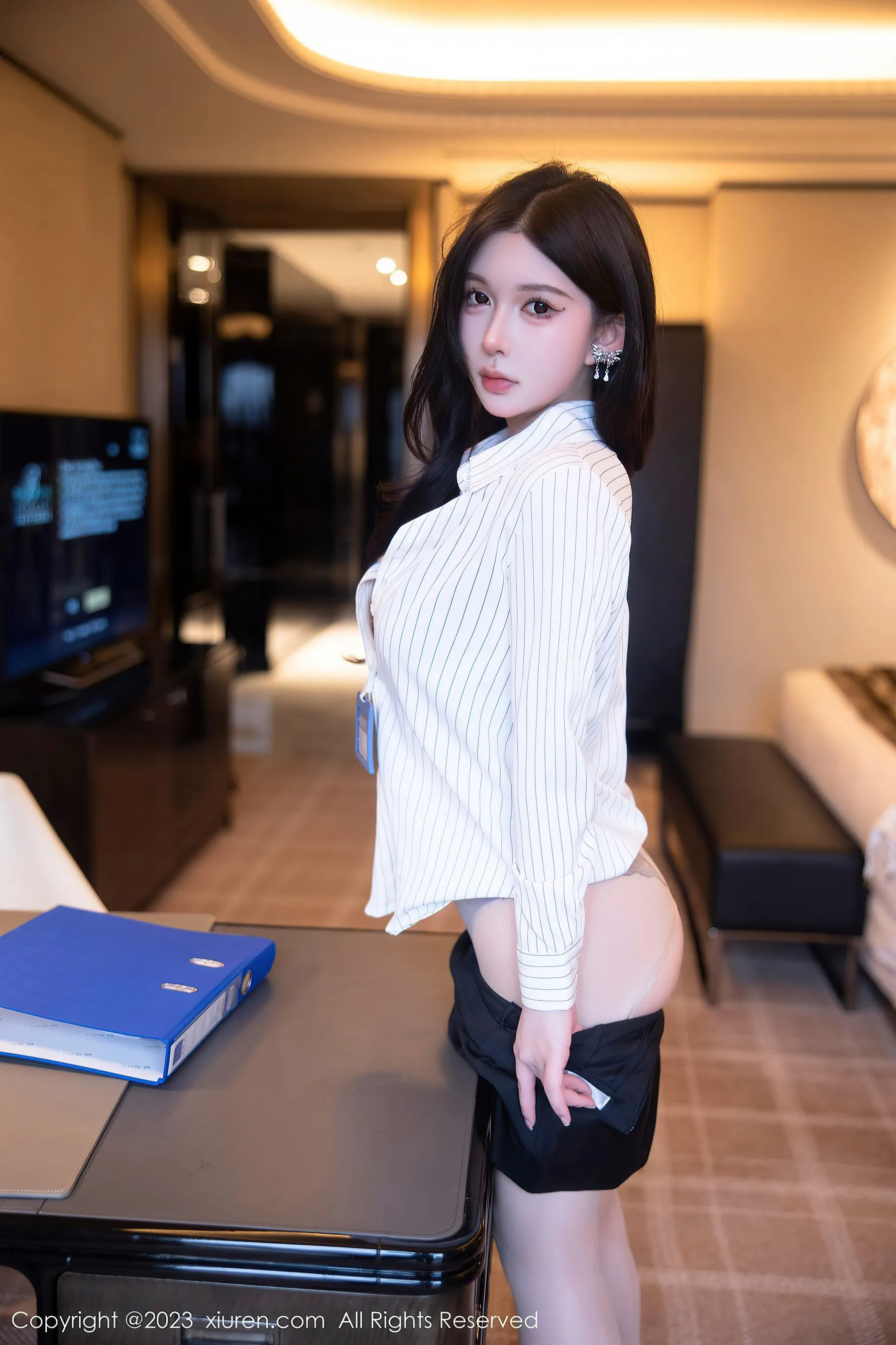  秀人网 No.6247 林珊珊 短裙美腿第1张