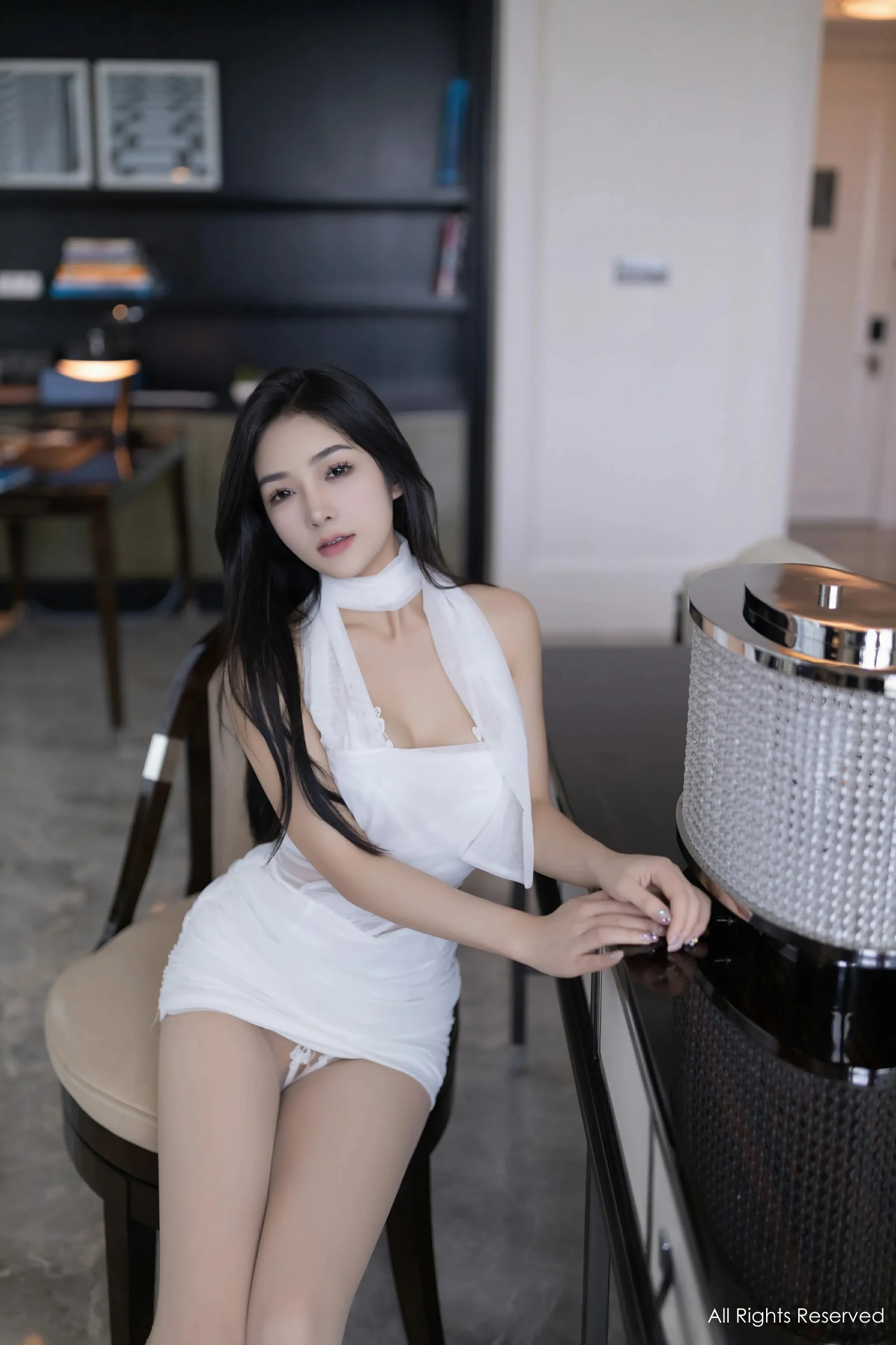  XiuRen 秀人 No.8875 谭小灵 [79P]第2张