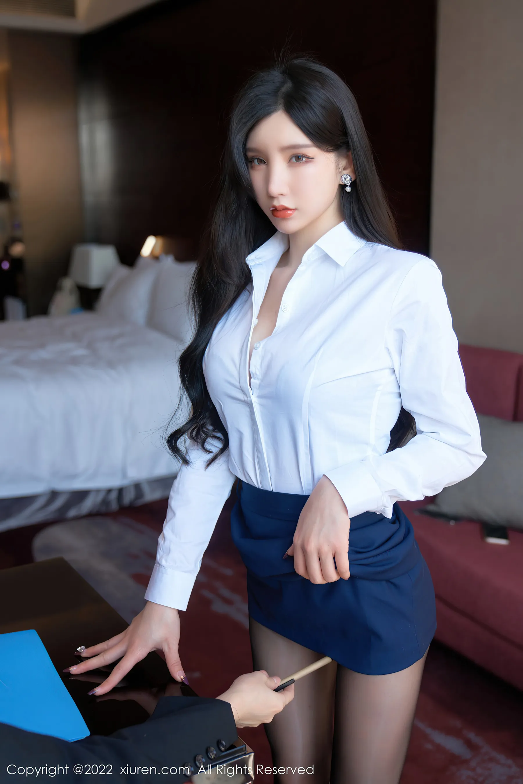  秀人网 No.4708 周于希Sally OL美女黑丝美腿写真第20张